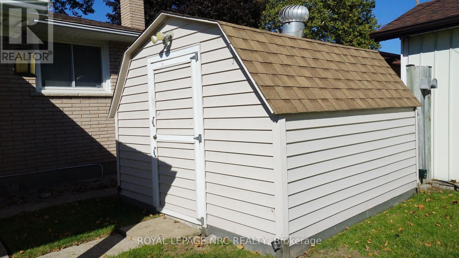 7030 Whitman Avenue, Niagara Falls, Ontario  L2G 5B6 - Photo 34 - X13878914