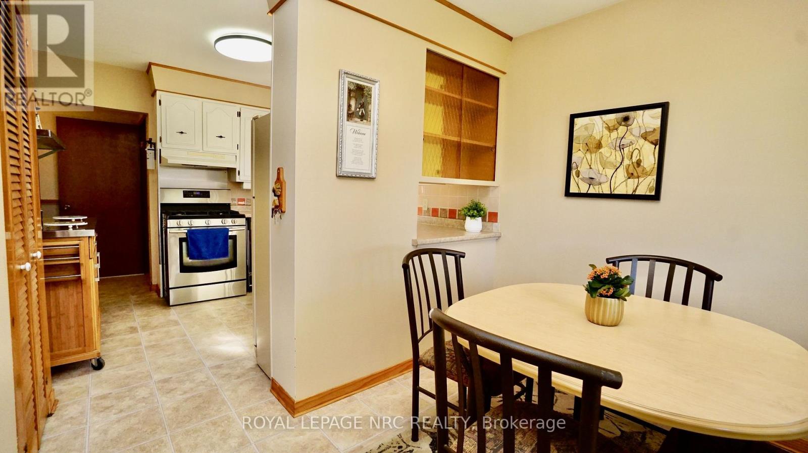 7030 Whitman Avenue, Niagara Falls, Ontario  L2G 5B6 - Photo 9 - X13878914