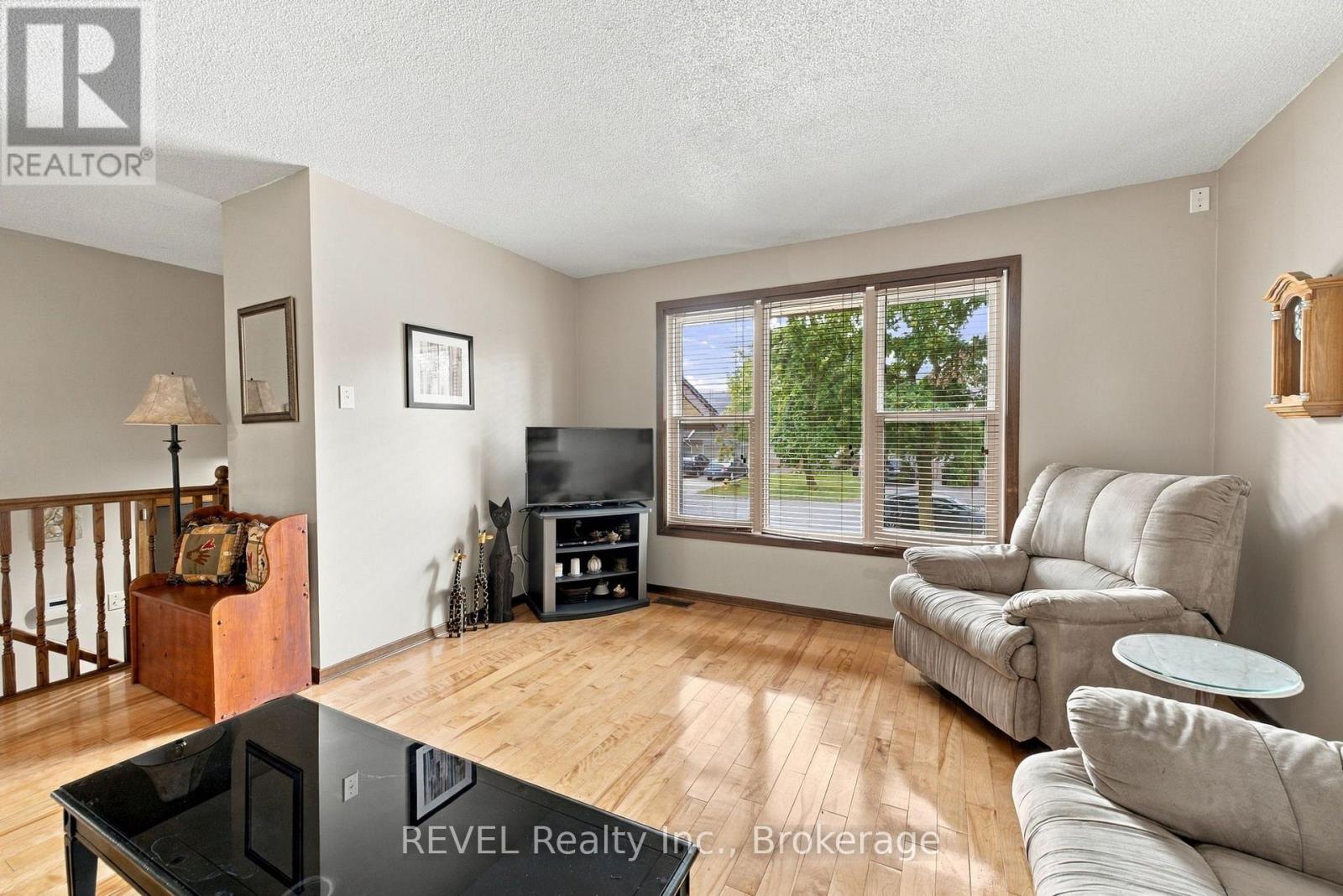 10 Michelle Drive, St. Catharines, Ontario  L2S 3G7 - Photo 10 - X13878930