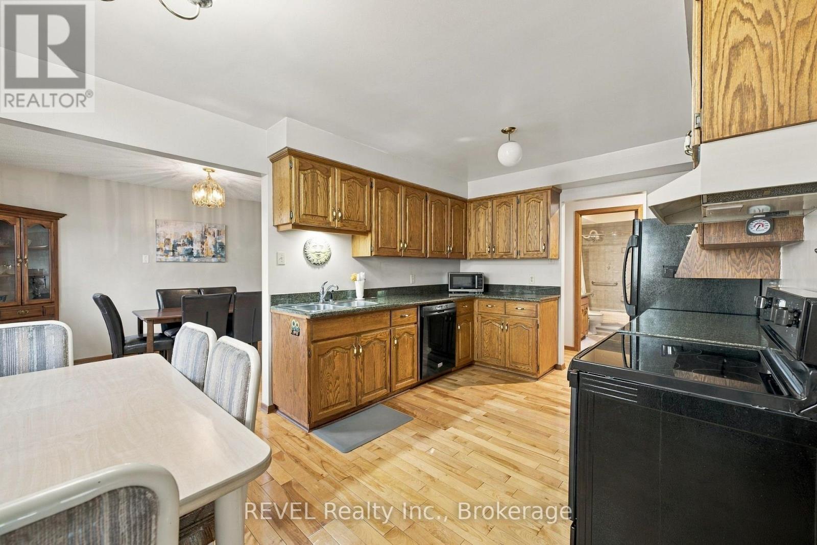 10 Michelle Drive, St. Catharines, Ontario  L2S 3G7 - Photo 18 - X13878930