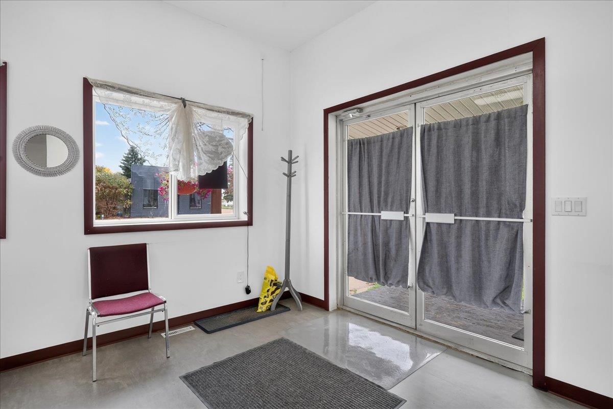 5033 51 Street