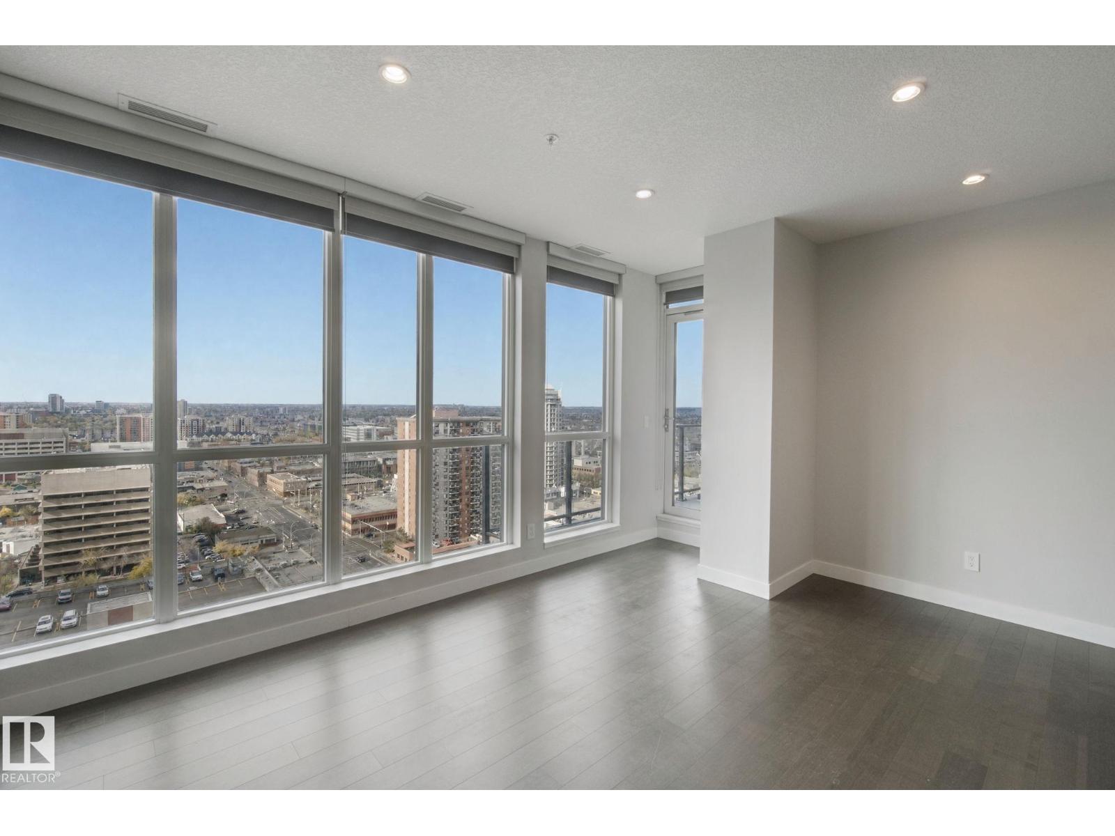 #1806 10238 103 ST NW