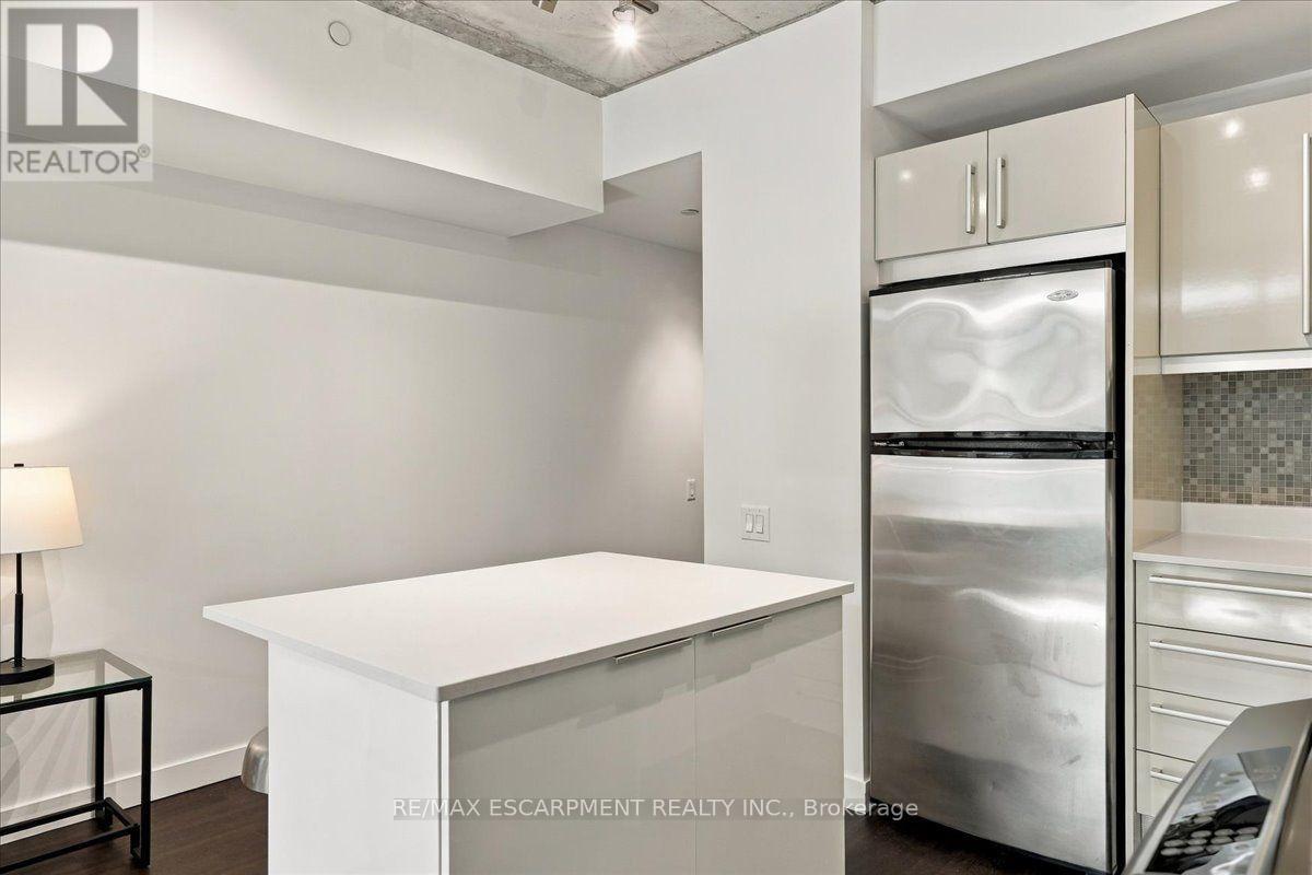 613 - 25 Oxley Street, Toronto, Ontario  M5V 2J5 - Photo 16 - C13878922