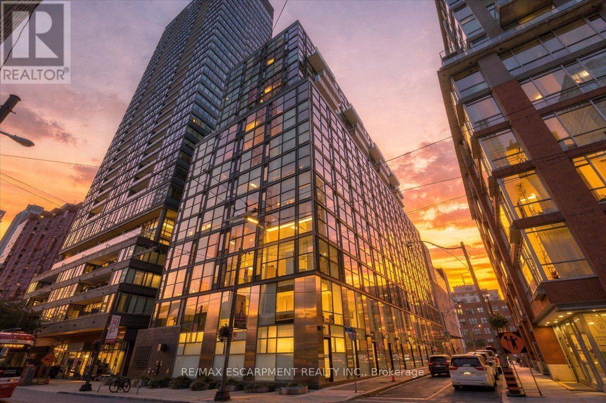 613 - 25 Oxley Street, Toronto, Ontario  M5V 2J5 - Photo 2 - C13878922