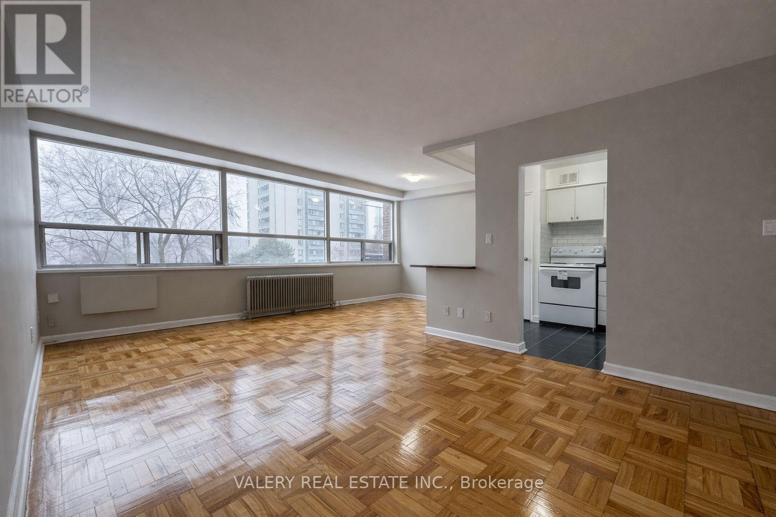 408 - 42 Thorncliffe Park Drive, Toronto, Ontario  M4H 1K1 - Photo 5 - C13878936
