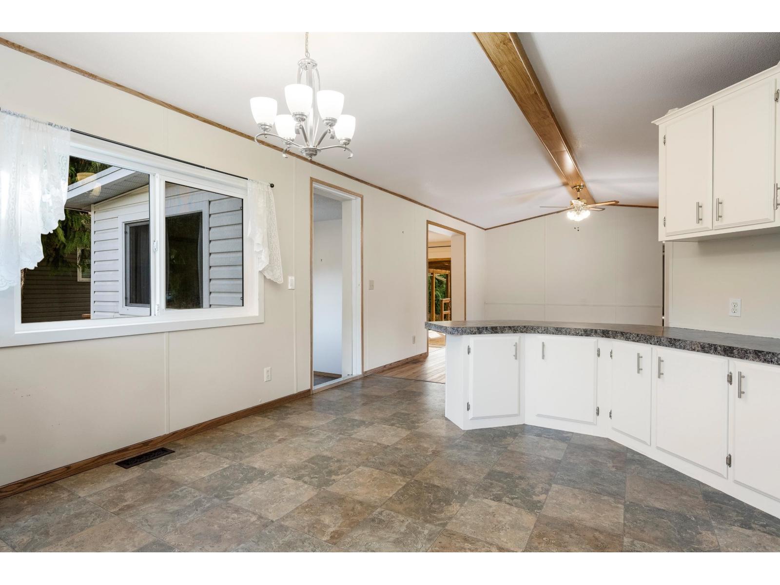 222 45835 SLEEPY HOLLOW ROAD|Cultus Lake East