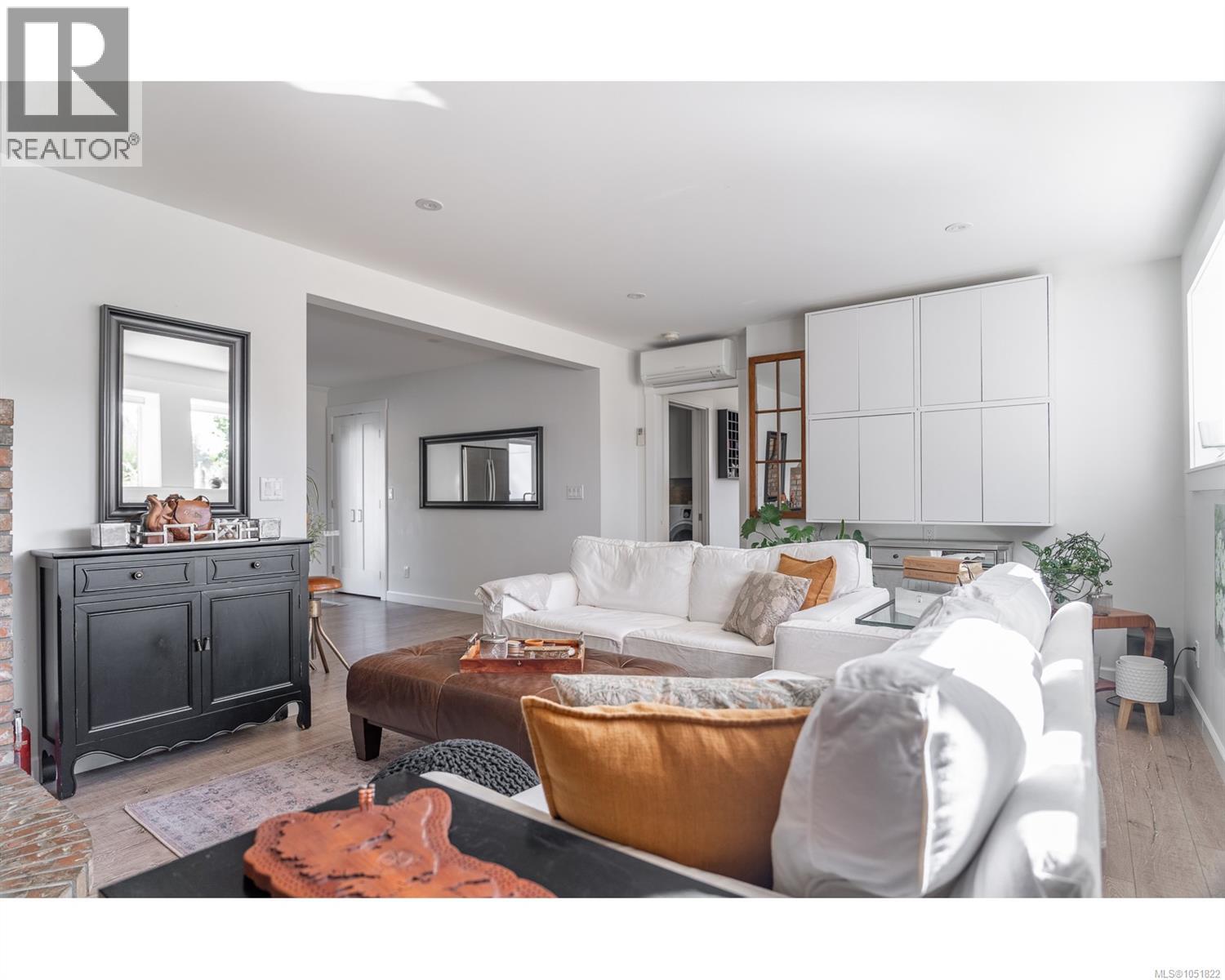 1045 RAVENSBOURNE Lane