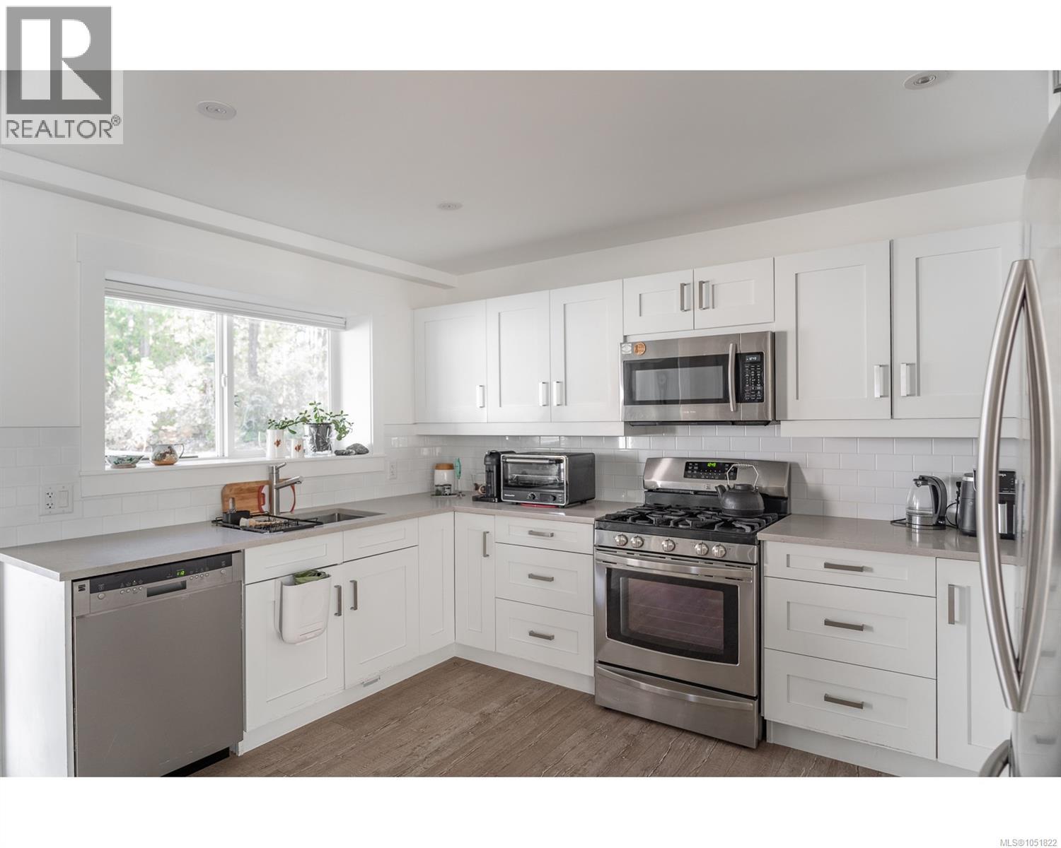 1045 RAVENSBOURNE Lane