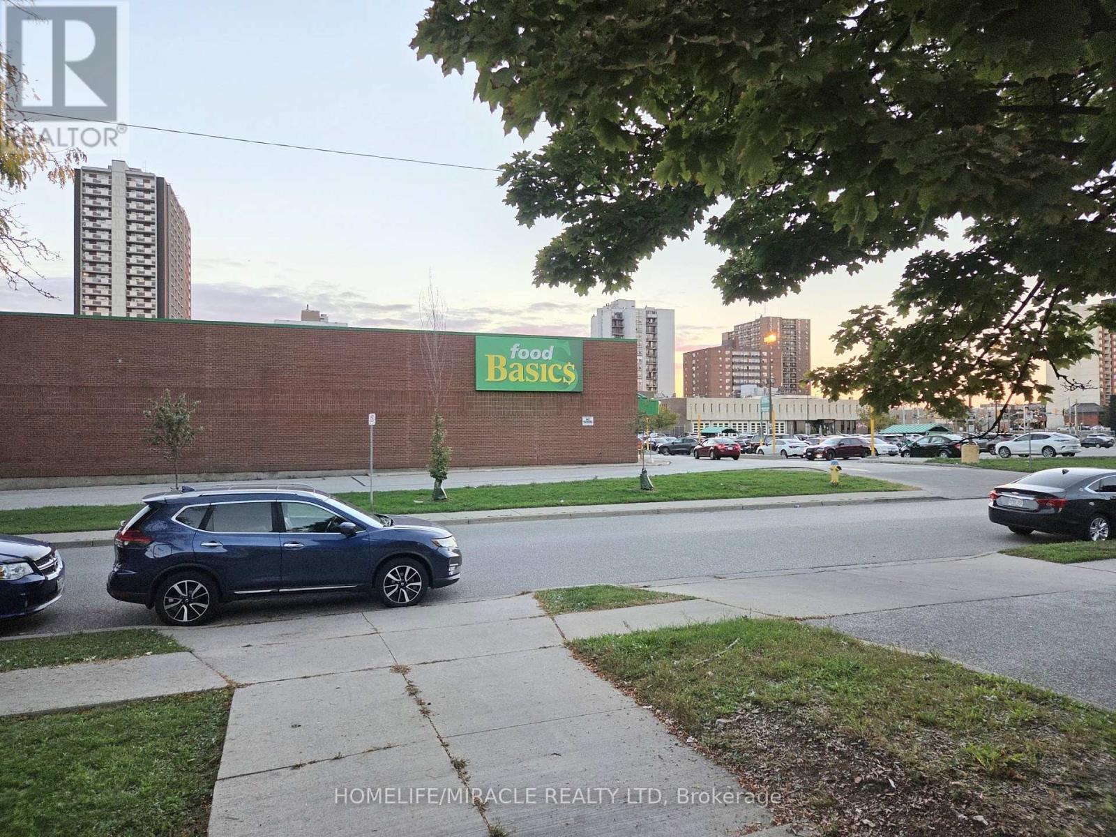 908 Windsor Avenue, Windsor, Ontario  N9A 1K2 - Photo 4 - X13878888