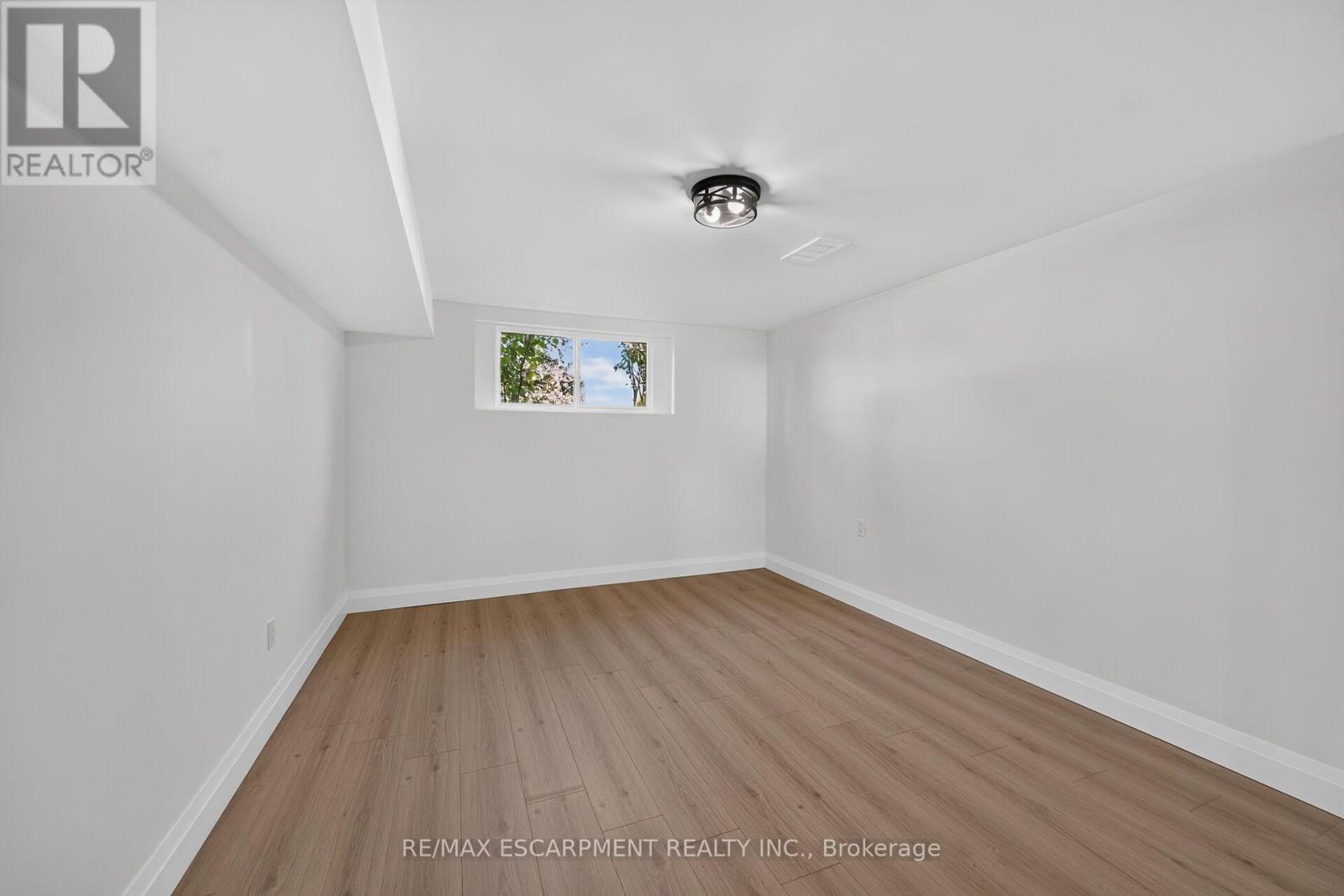100 Marcella Crescent, Hamilton, Ontario  L8K 6G1 - Photo 36 - X13878994
