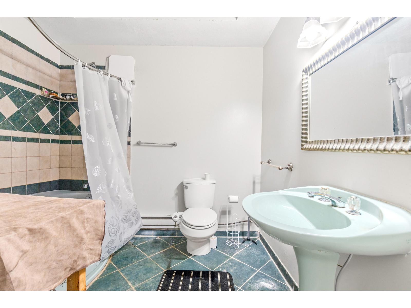 10032 122 Street, Surrey, British Columbia  V3V 4M5 - Photo 11 - R3172169