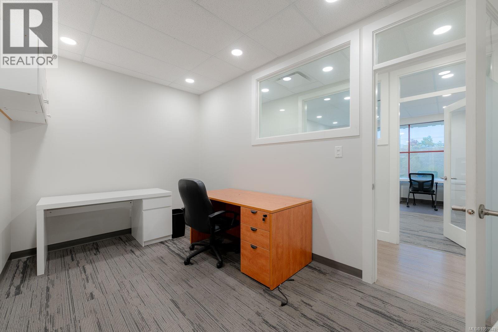 1A 5140 Metral Dr