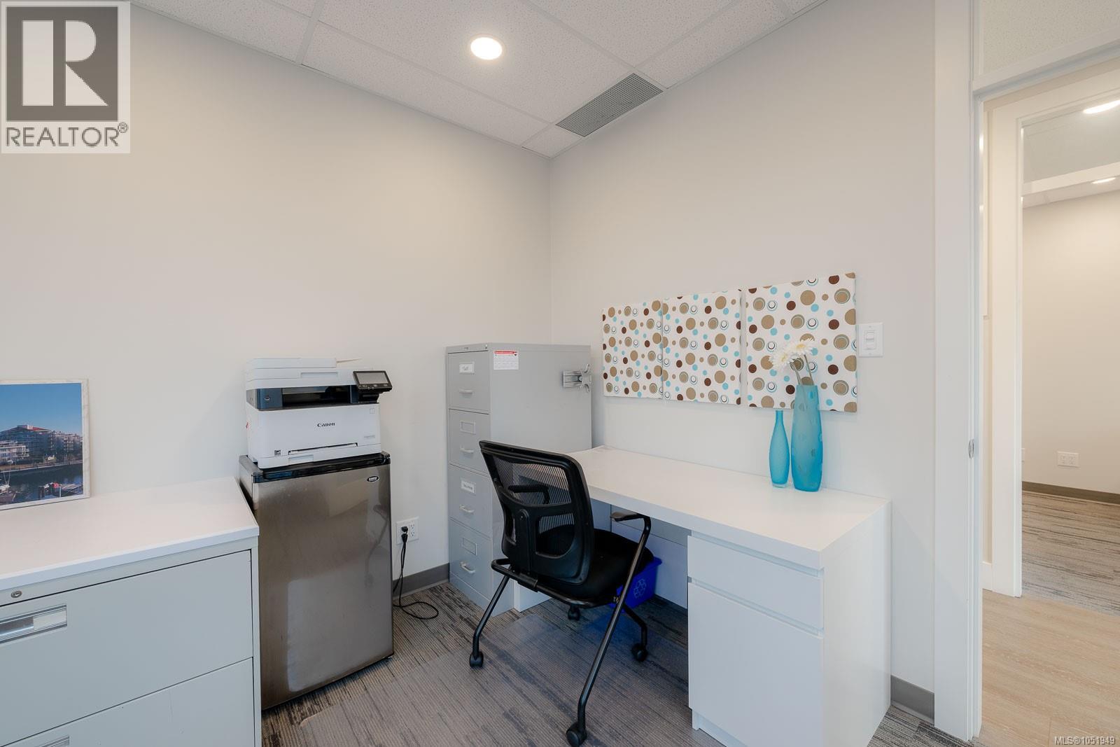 1A 5140 Metral Dr