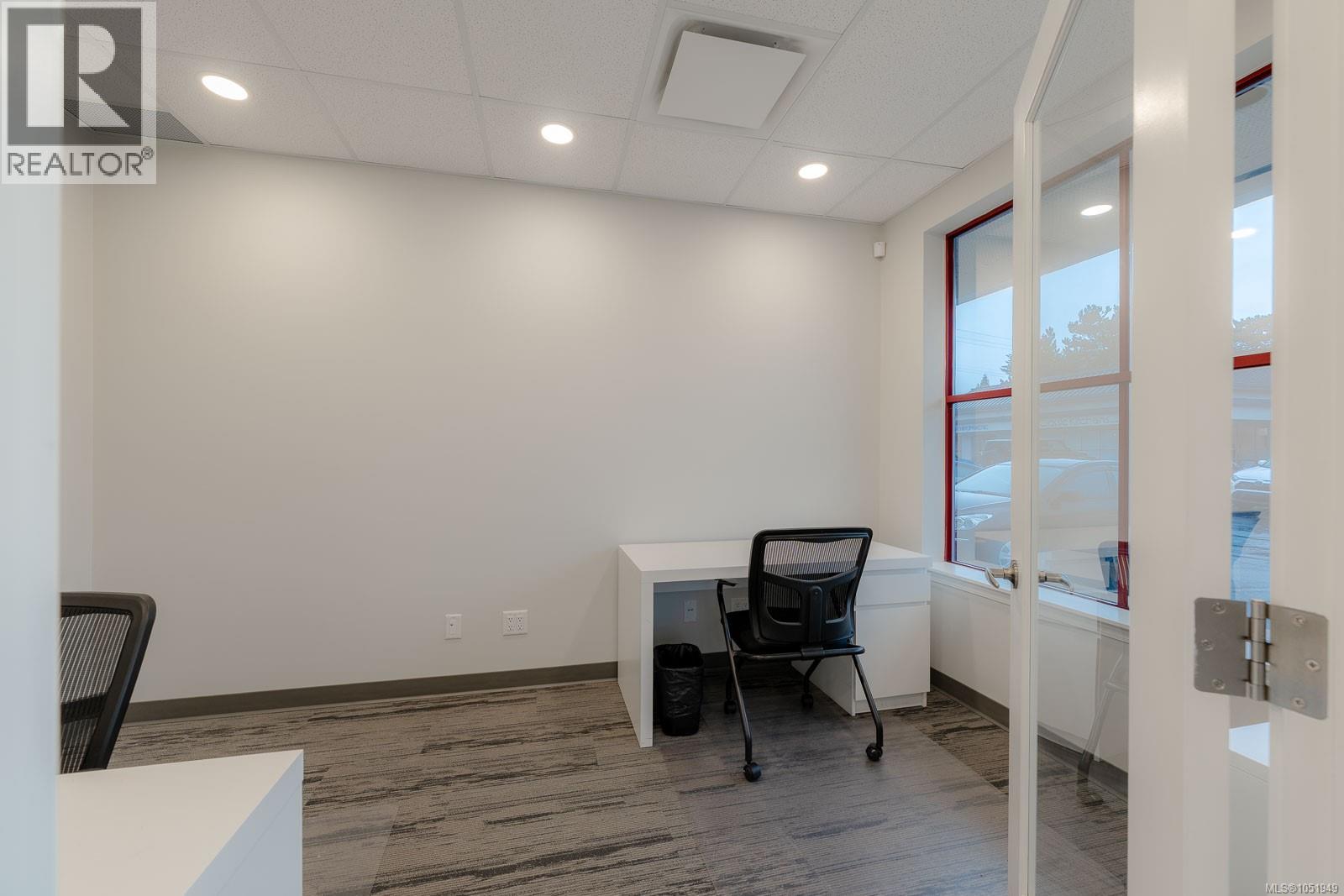 1A 5140 Metral Dr