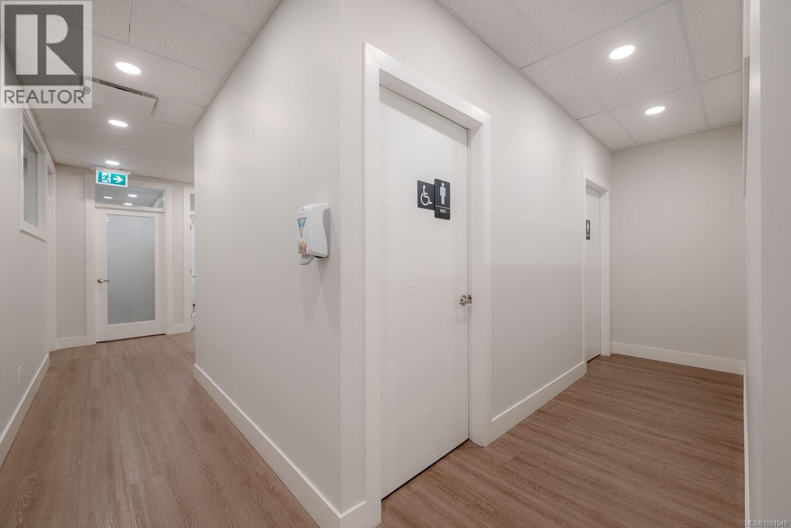 1A 5140 Metral Dr