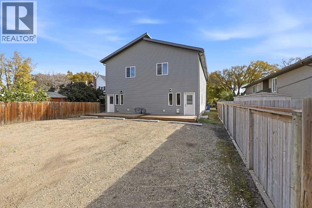 5240 &amp; 5242 51 Street