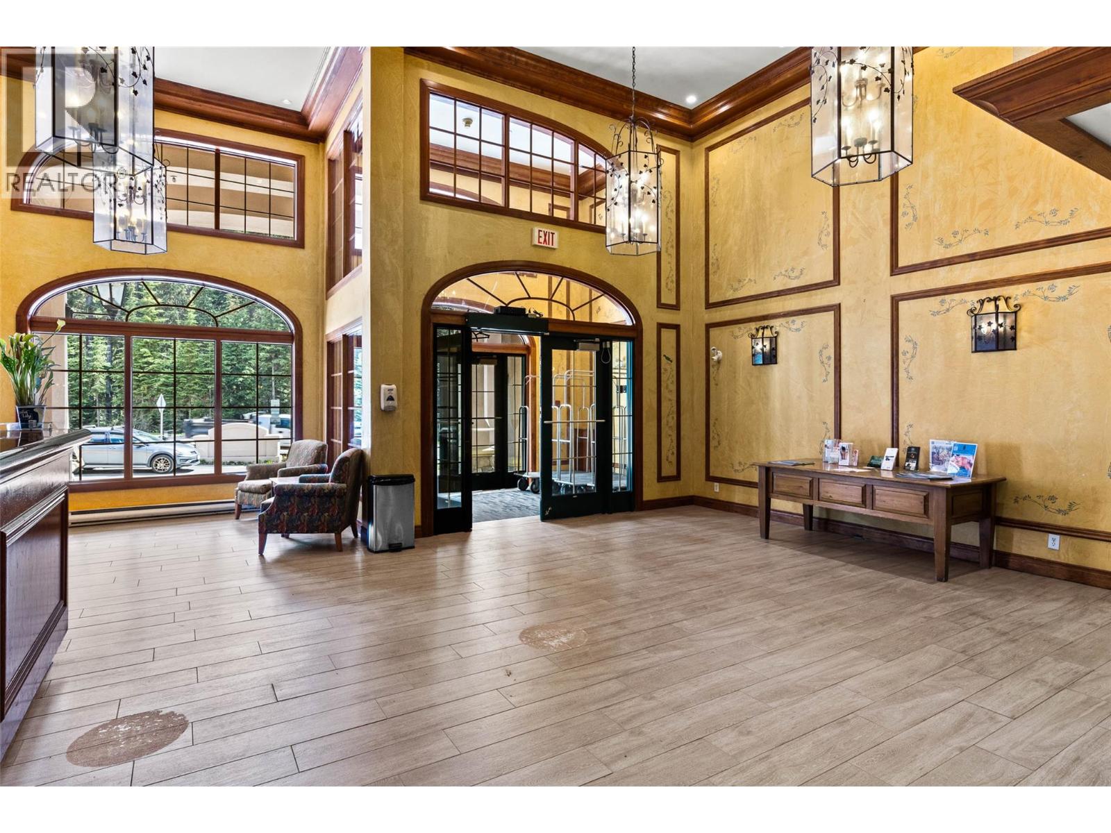3170 Creekside Way Unit# 323