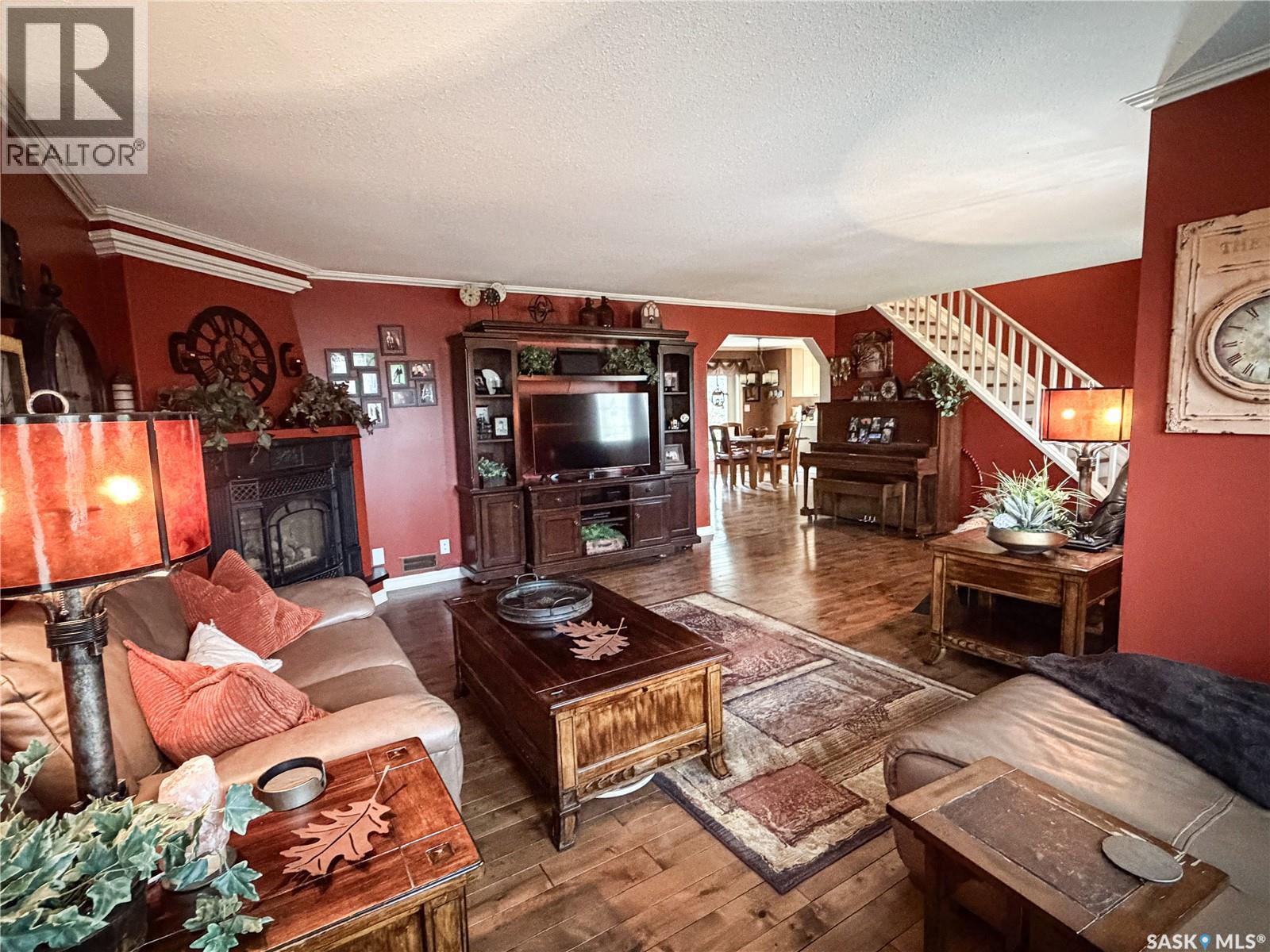 101 2nd Avenue S, Pierceland, Saskatchewan  S0M 2K0 - Photo 4 - SK050597