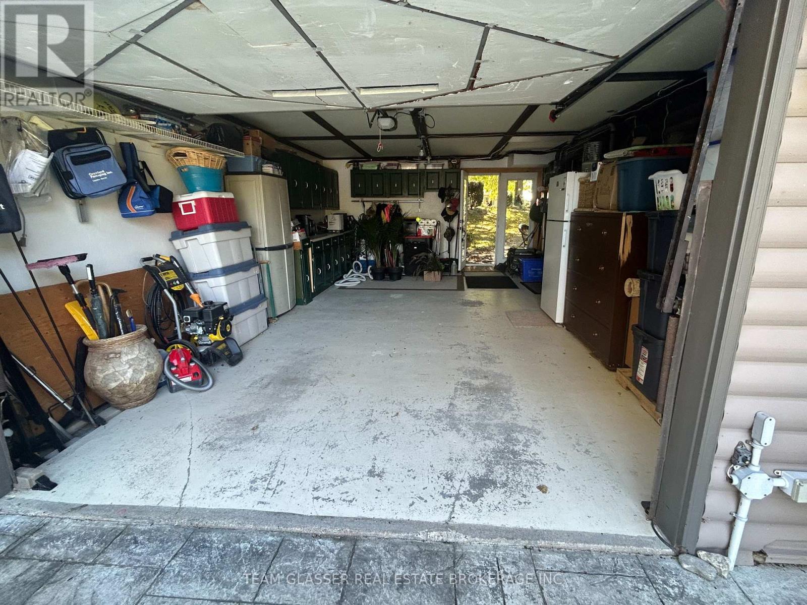 8421 Defore Drive, Lambton Shores, Ontario  N0M 1T0 - Photo 8 - X13879018