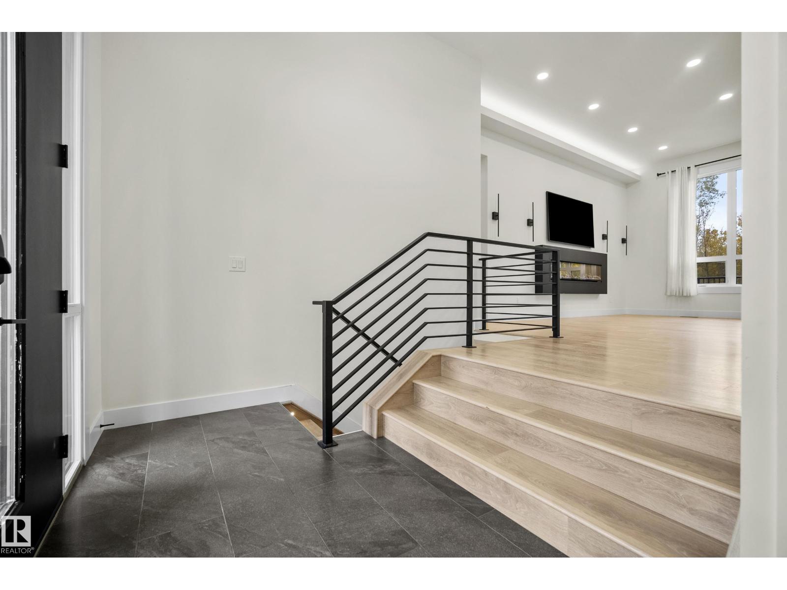 #10 53319 RANGE ROAD 14