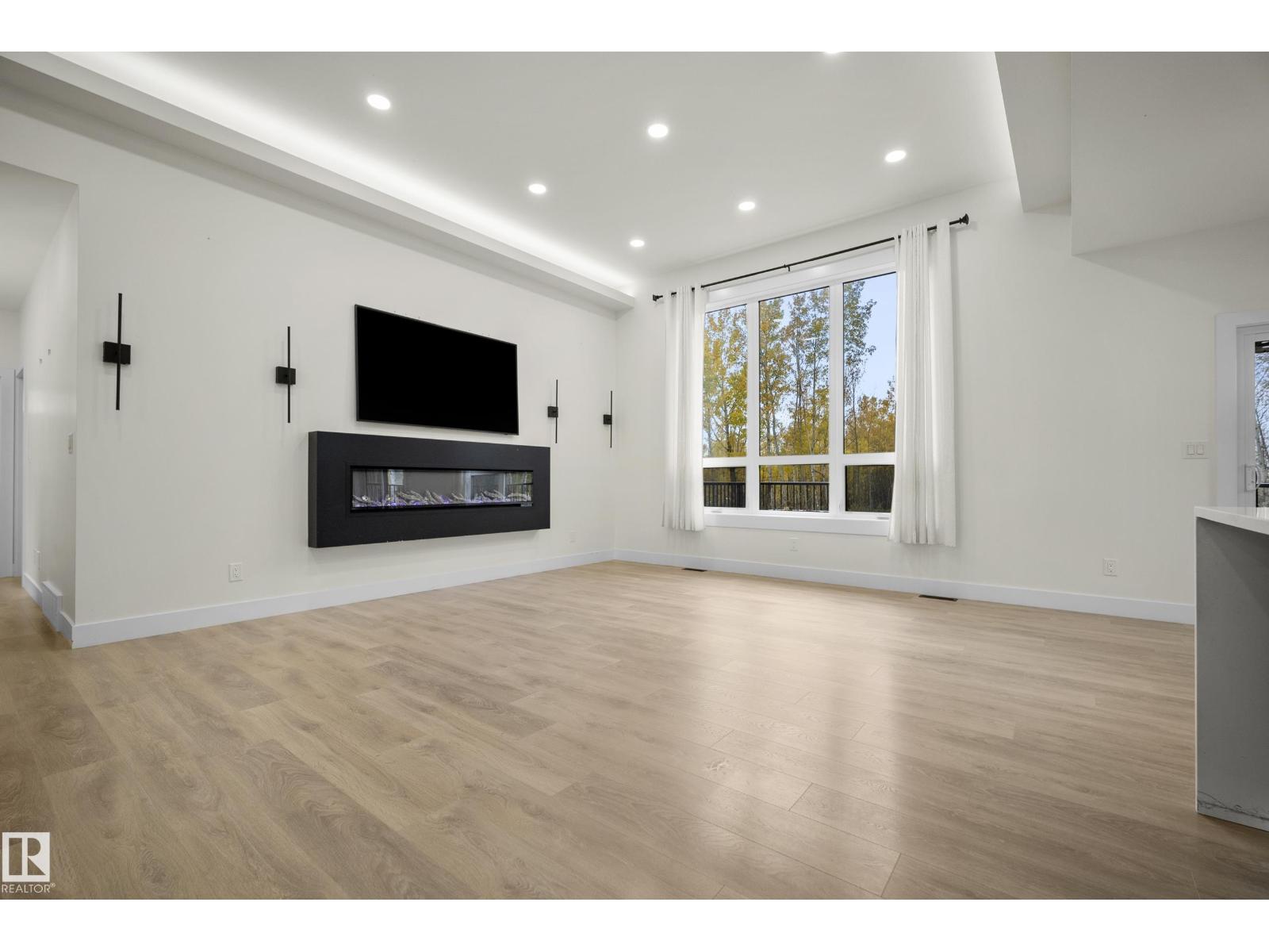 #10 53319 RANGE ROAD 14