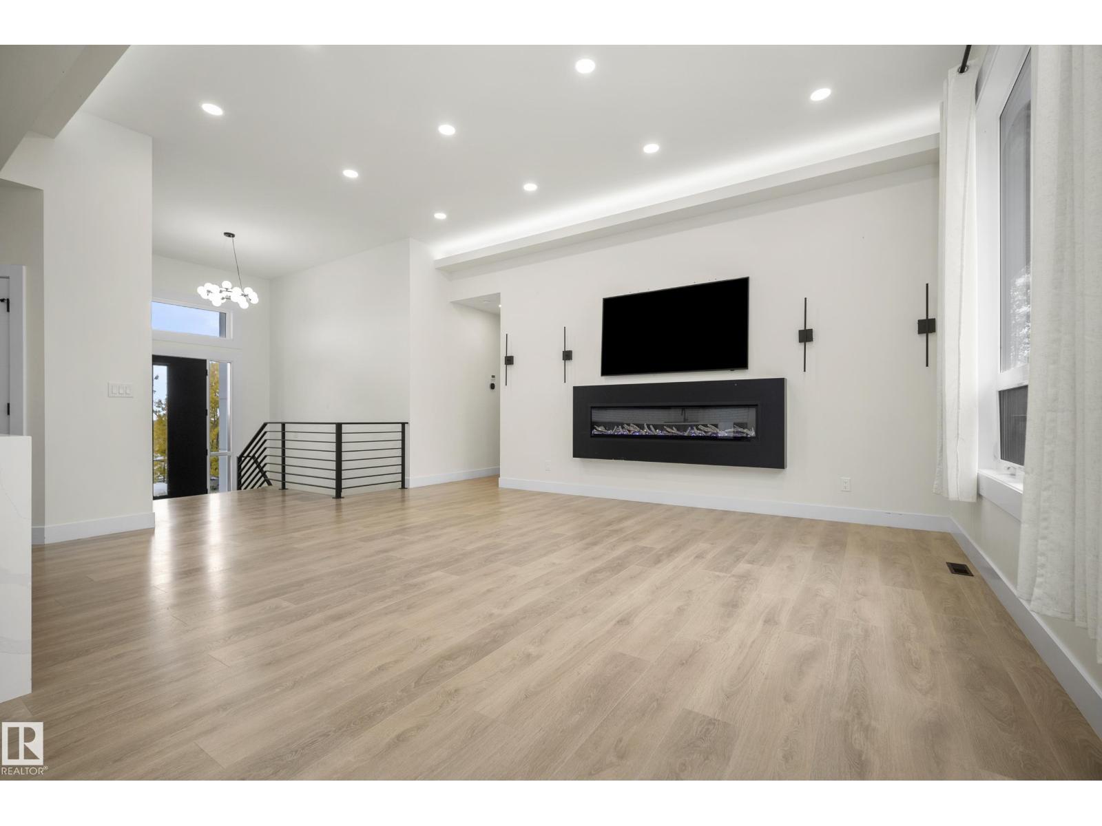#10 53319 RANGE ROAD 14