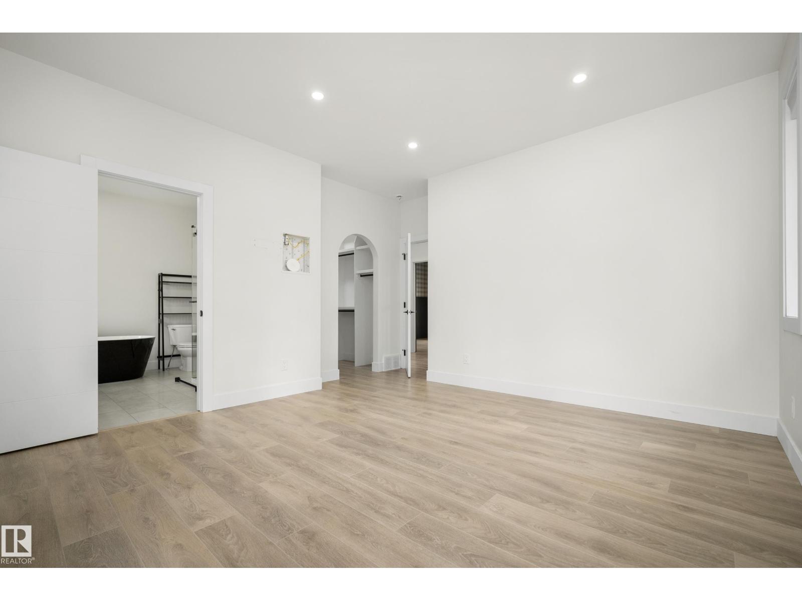 #10 53319 RANGE ROAD 14