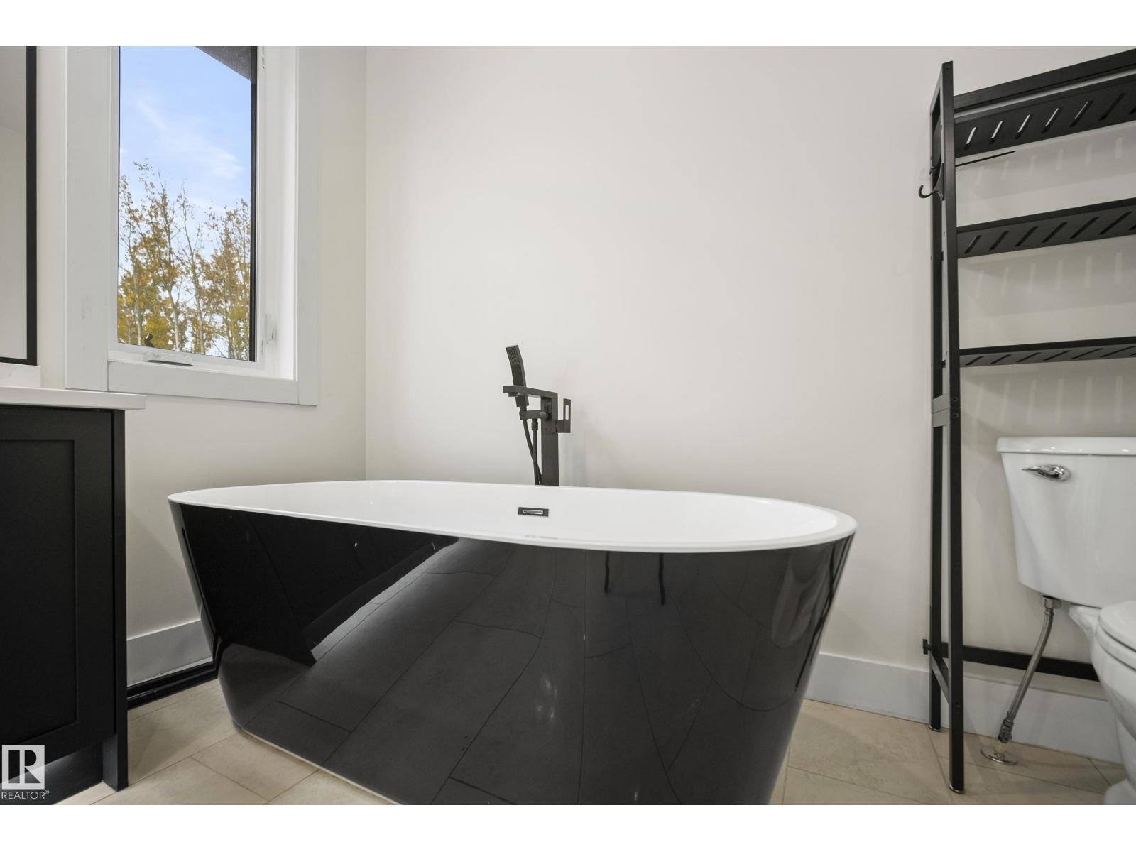 #10 53319 RANGE ROAD 14