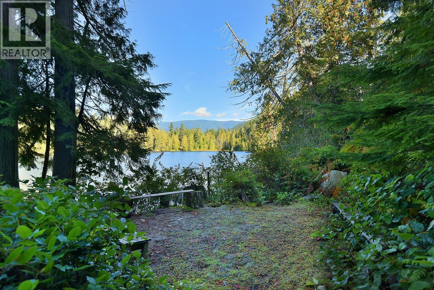 4713 HOTEL LAKE CRESCENT