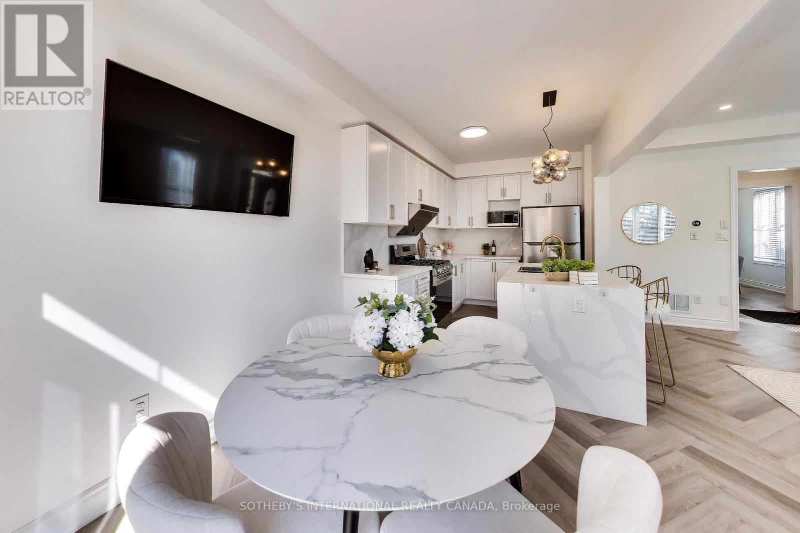 2 Frank Davis Street, Markham, Ontario  L6B 0V9 - Photo 10 - N13875934