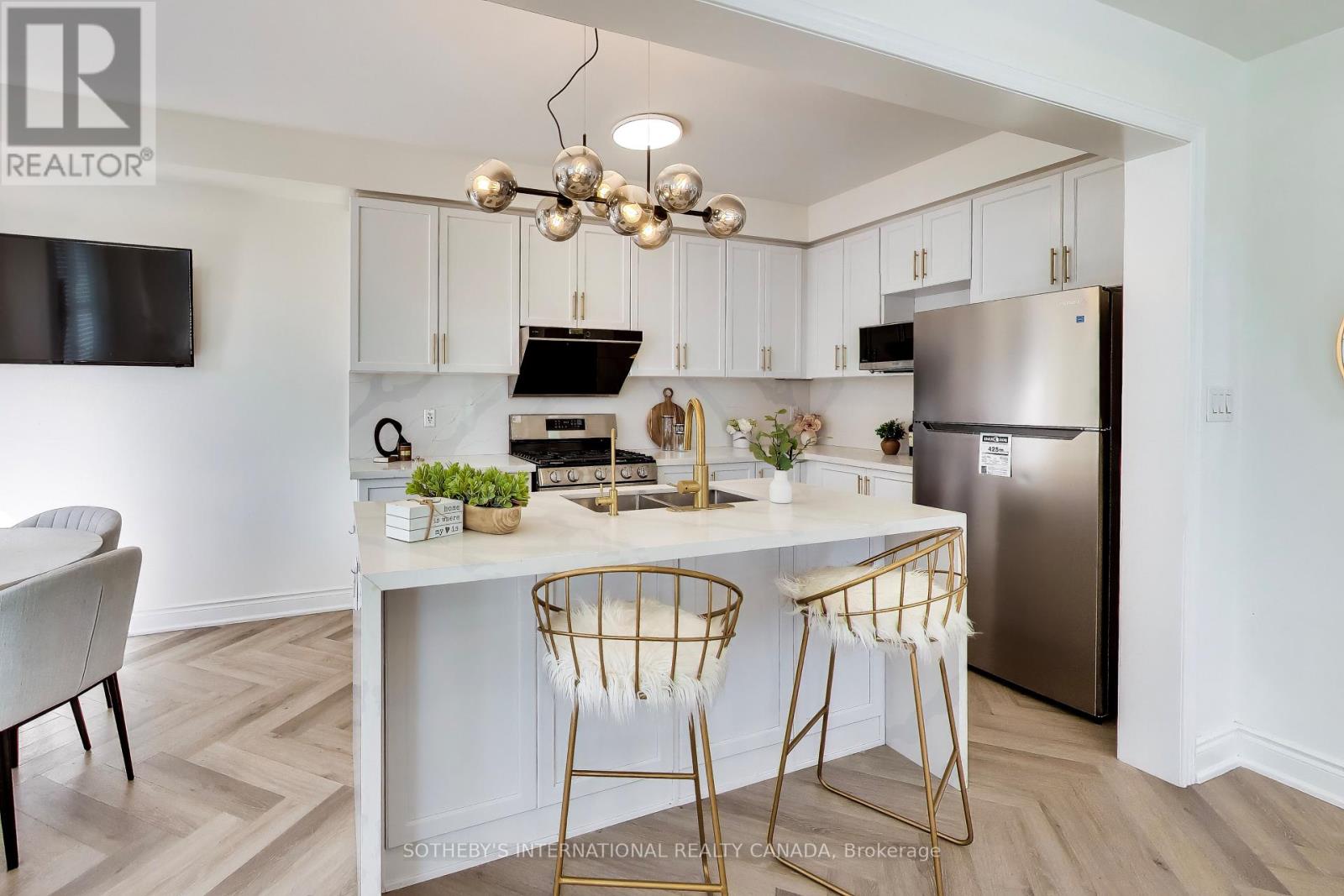 2 Frank Davis Street, Markham, Ontario  L6B 0V9 - Photo 8 - N13875934