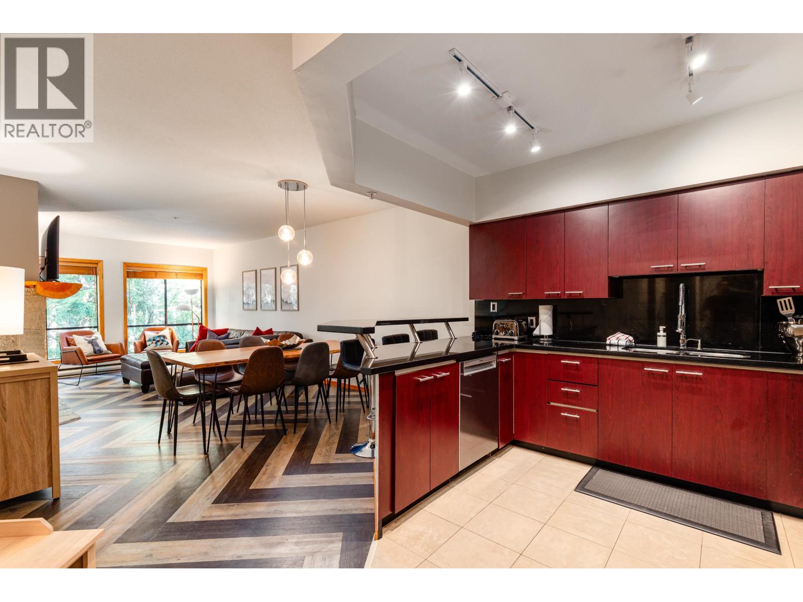 102 4821 Spearhead Drive, Whistler, British Columbia  V8E 1E8 - Photo 2 - R3174000