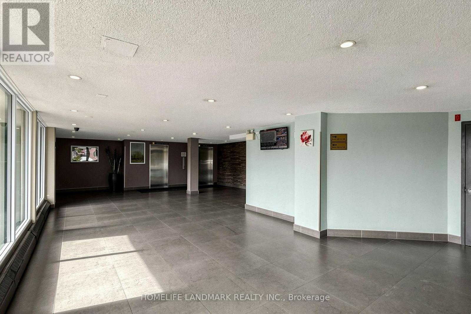 327 - 1050 Stainton Drive, Mississauga, Ontario  L5C 2T7 - Photo 31 - W13865244