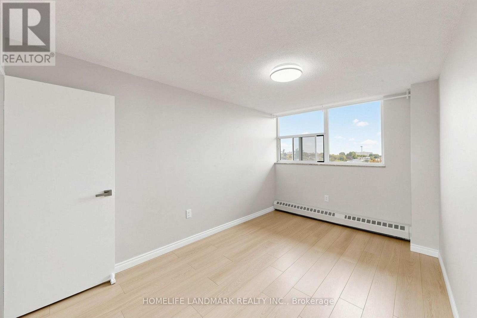 327 - 1050 Stainton Drive, Mississauga, Ontario  L5C 2T7 - Photo 20 - W13865244