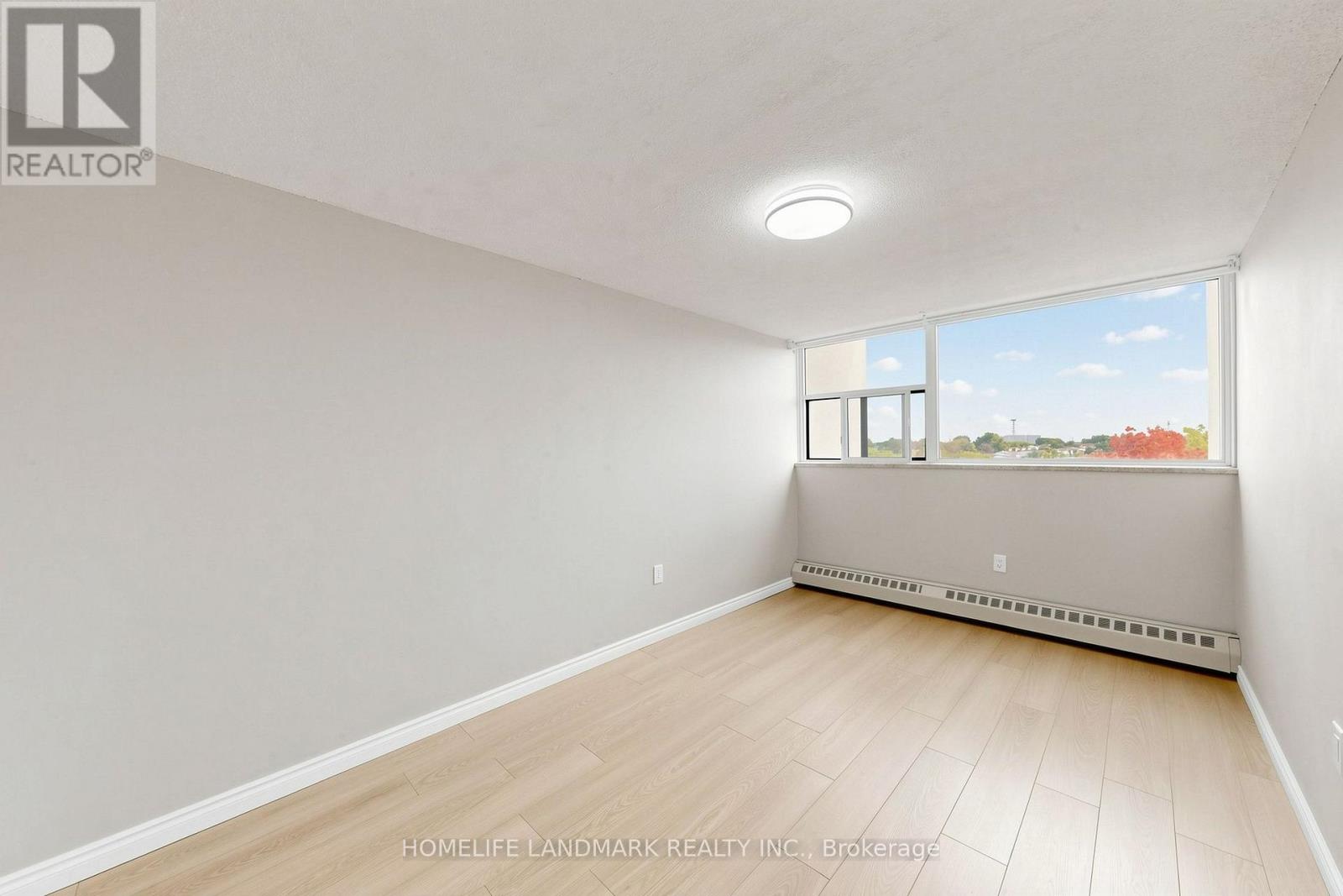 327 - 1050 Stainton Drive, Mississauga, Ontario  L5C 2T7 - Photo 11 - W13865244