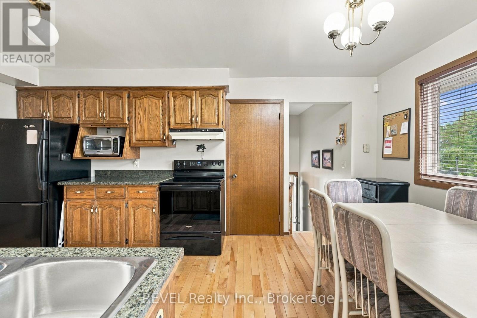 10 Michelle Drive, St. Catharines, Ontario  L2S 3G7 - Photo 14 - X13878930