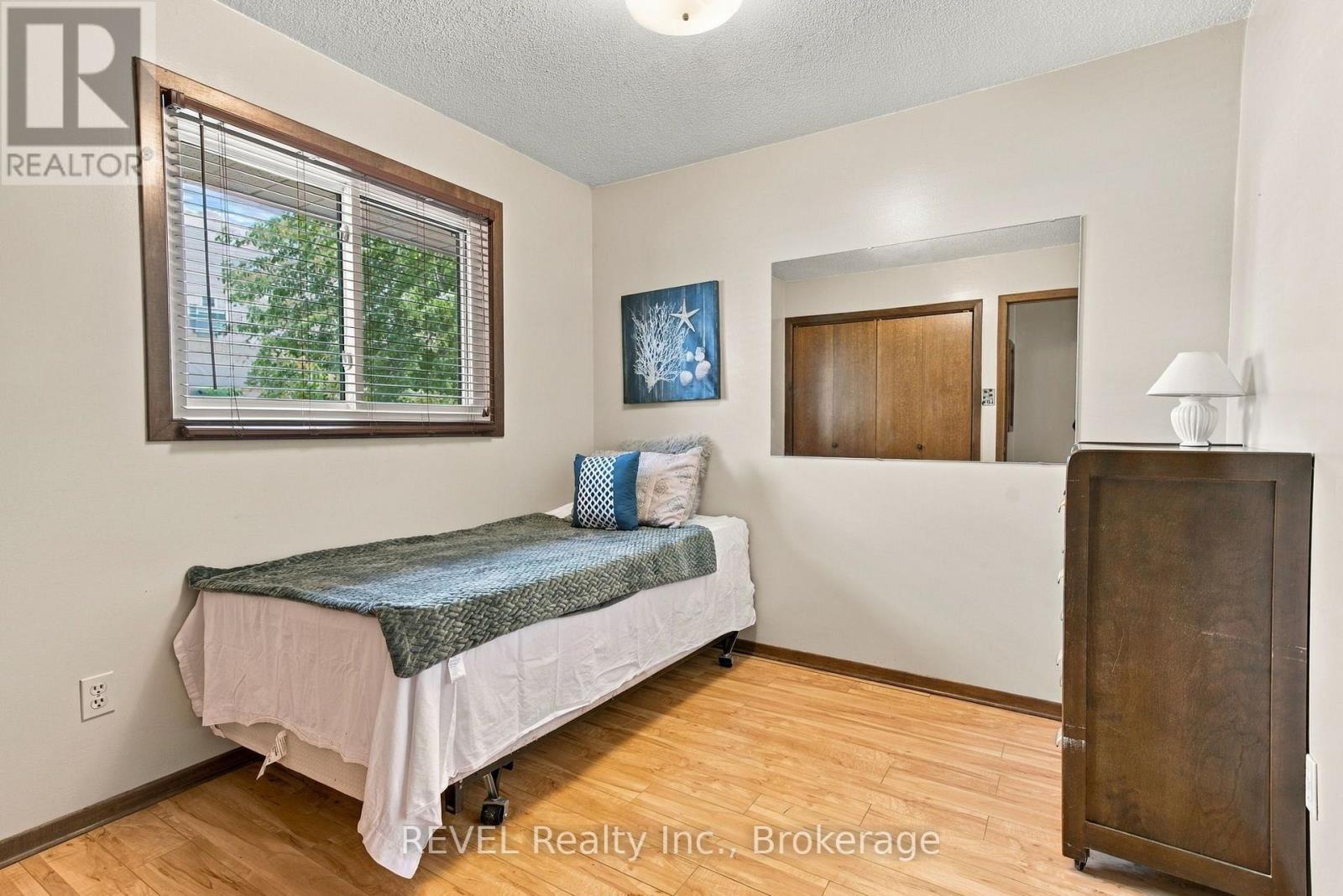 10 Michelle Drive, St. Catharines, Ontario  L2S 3G7 - Photo 24 - X13878930