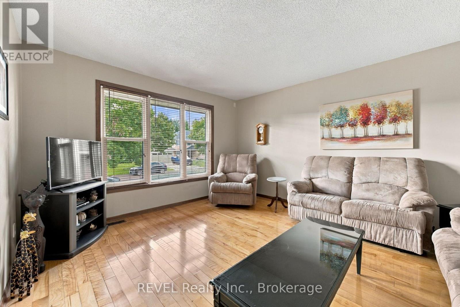 10 Michelle Drive, St. Catharines, Ontario  L2S 3G7 - Photo 7 - X13878930