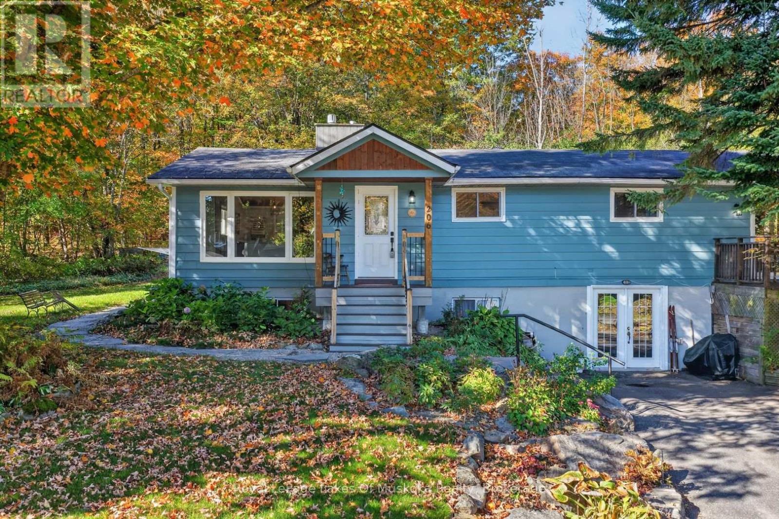 206 LAKEWOOD PARK ROAD, Huntsville, Ontario