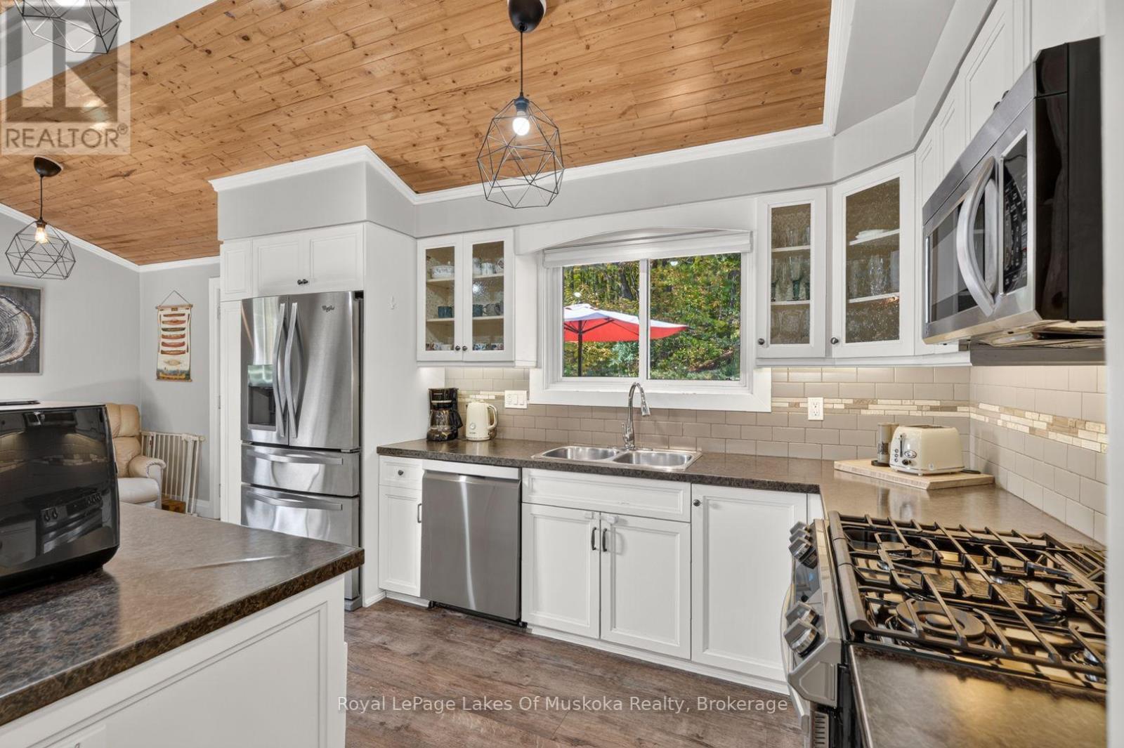 206 Lakewood Park Road, Huntsville, Ontario P1H 1Y8 - Photo 16 - X13879028