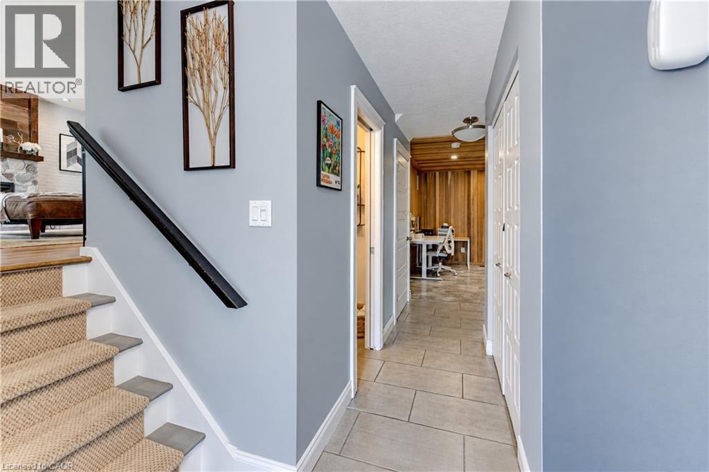 299 Creighton Court, Waterloo, Ontario  N2K 1W5 - Photo 5 - 40869250