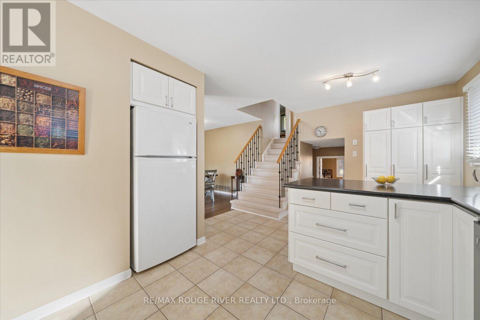 80 Millhouse Crescent, Toronto, Ontario  M1B 2E3 - Photo 13 - E13879008