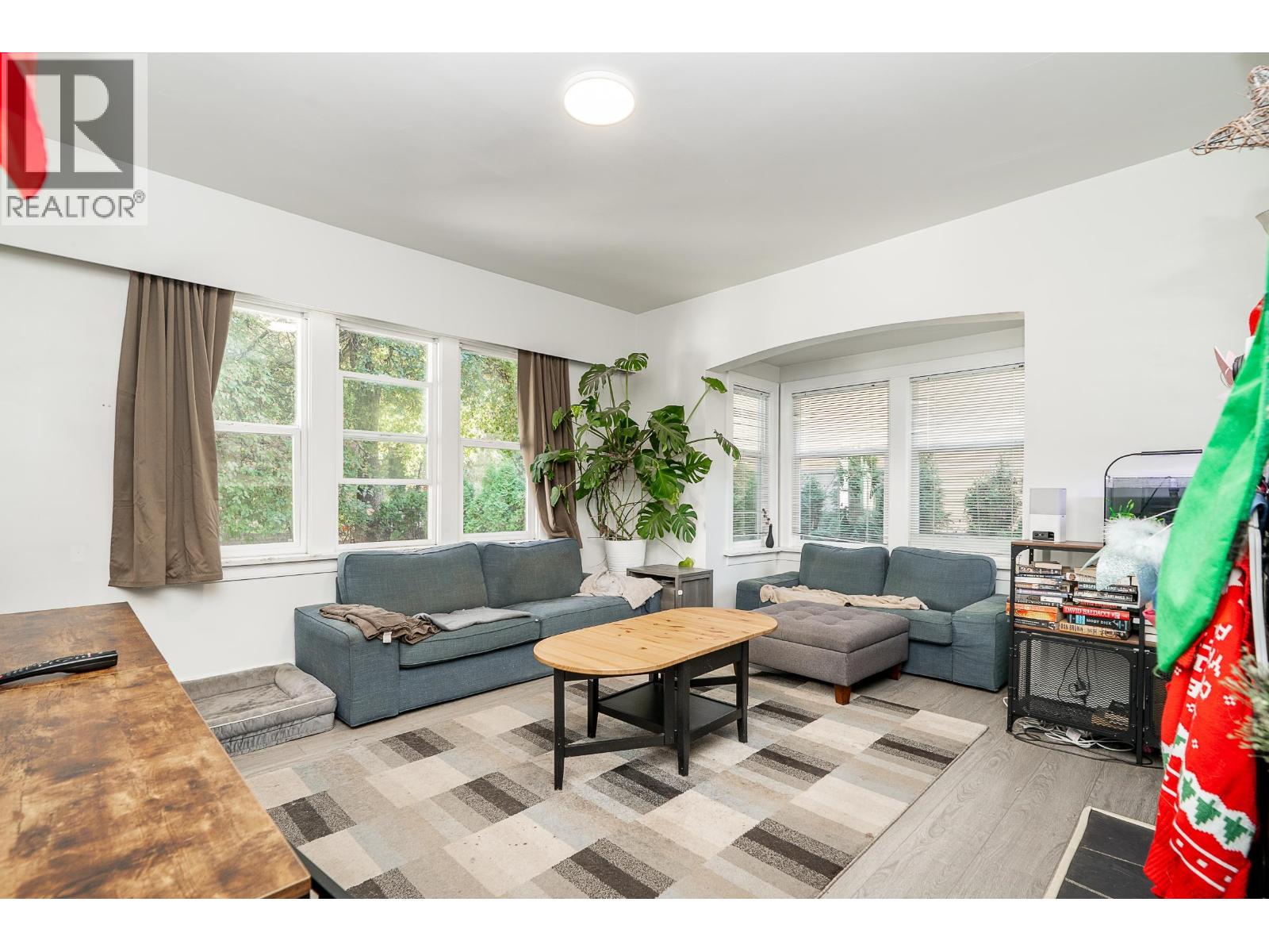826 Westwood Street, Coquitlam, British Columbia  V3C 3L2 - Photo 8 - R3172502