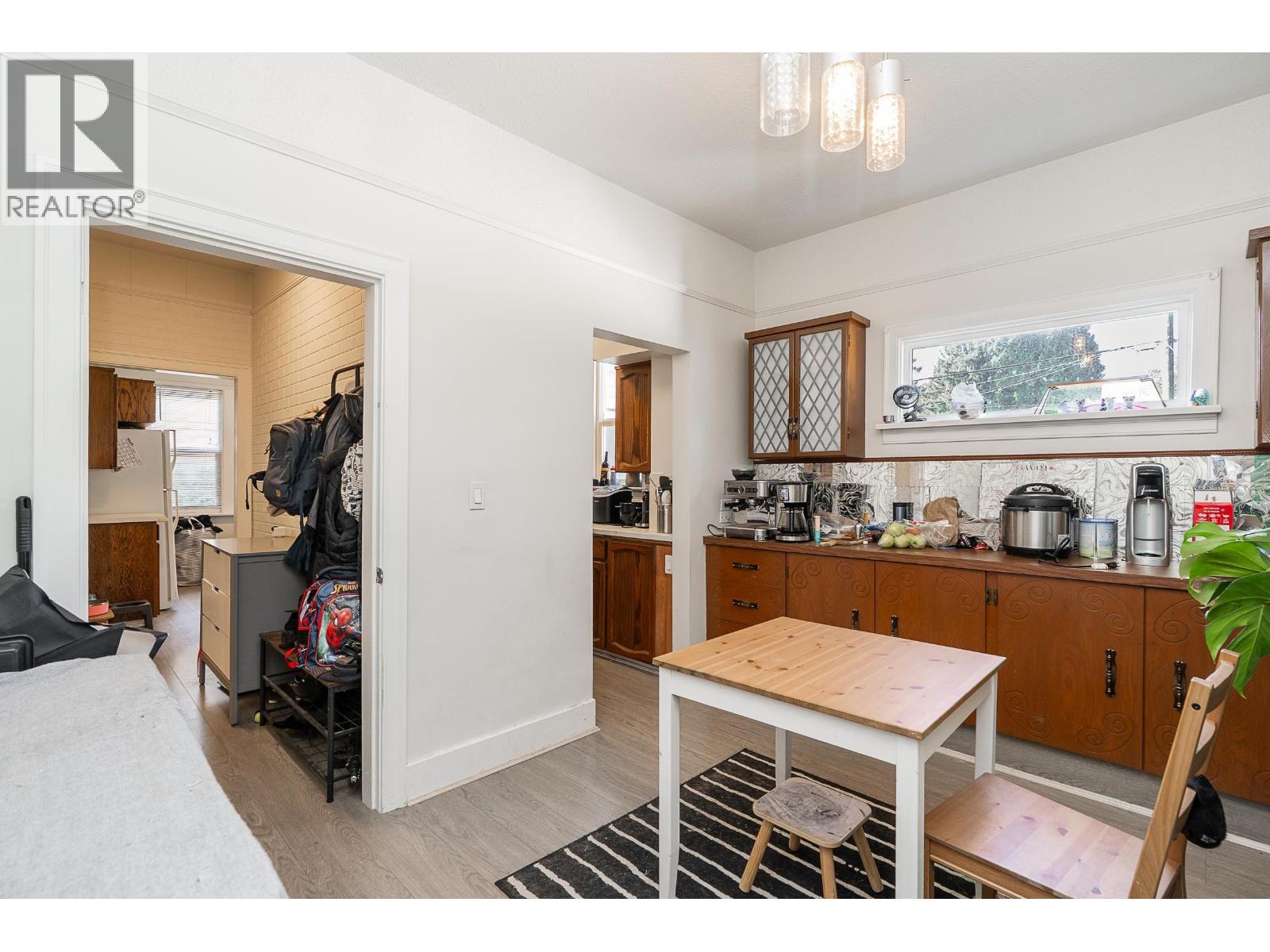 826 Westwood Street, Coquitlam, British Columbia  V3C 3L2 - Photo 10 - R3172502