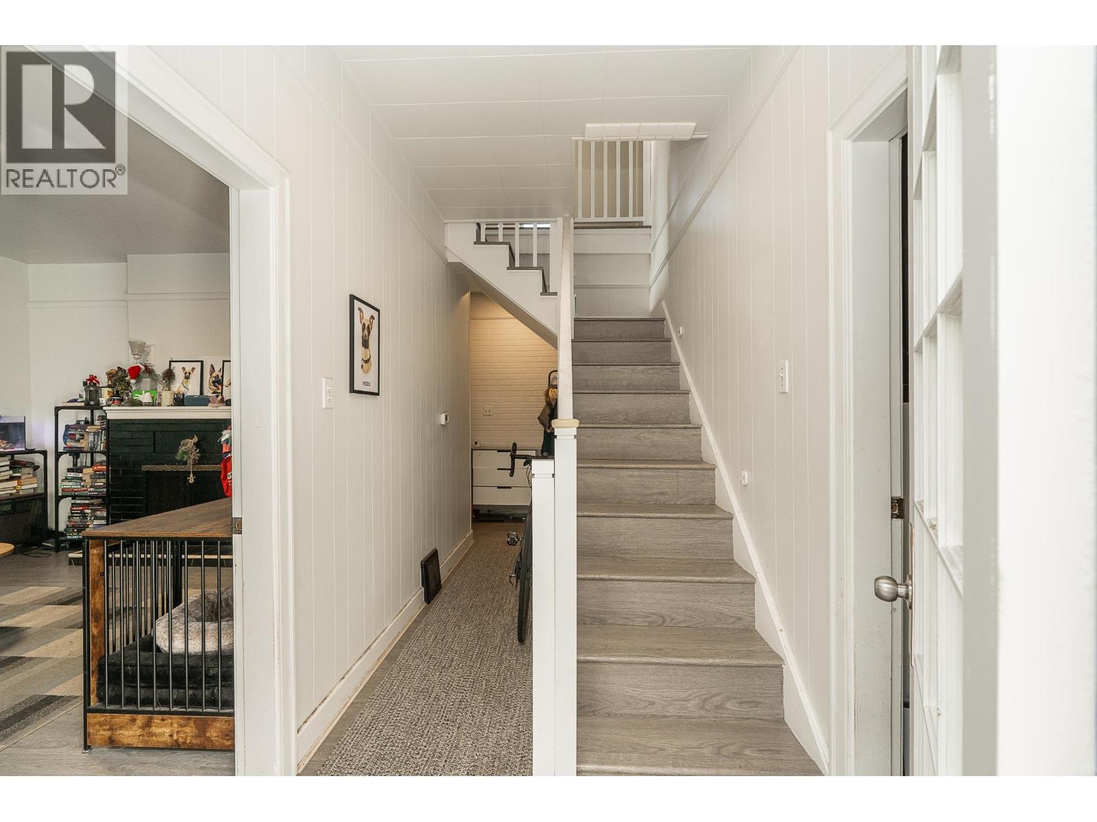 826 Westwood Street, Coquitlam, British Columbia  V3C 3L2 - Photo 5 - R3172502