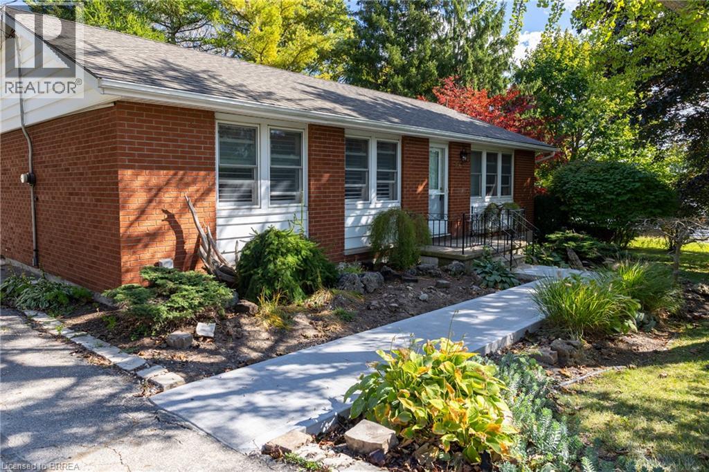 156 Mutual Street N, Ingersoll, Ontario  N5C 2A3 - Photo 2 - 40843494