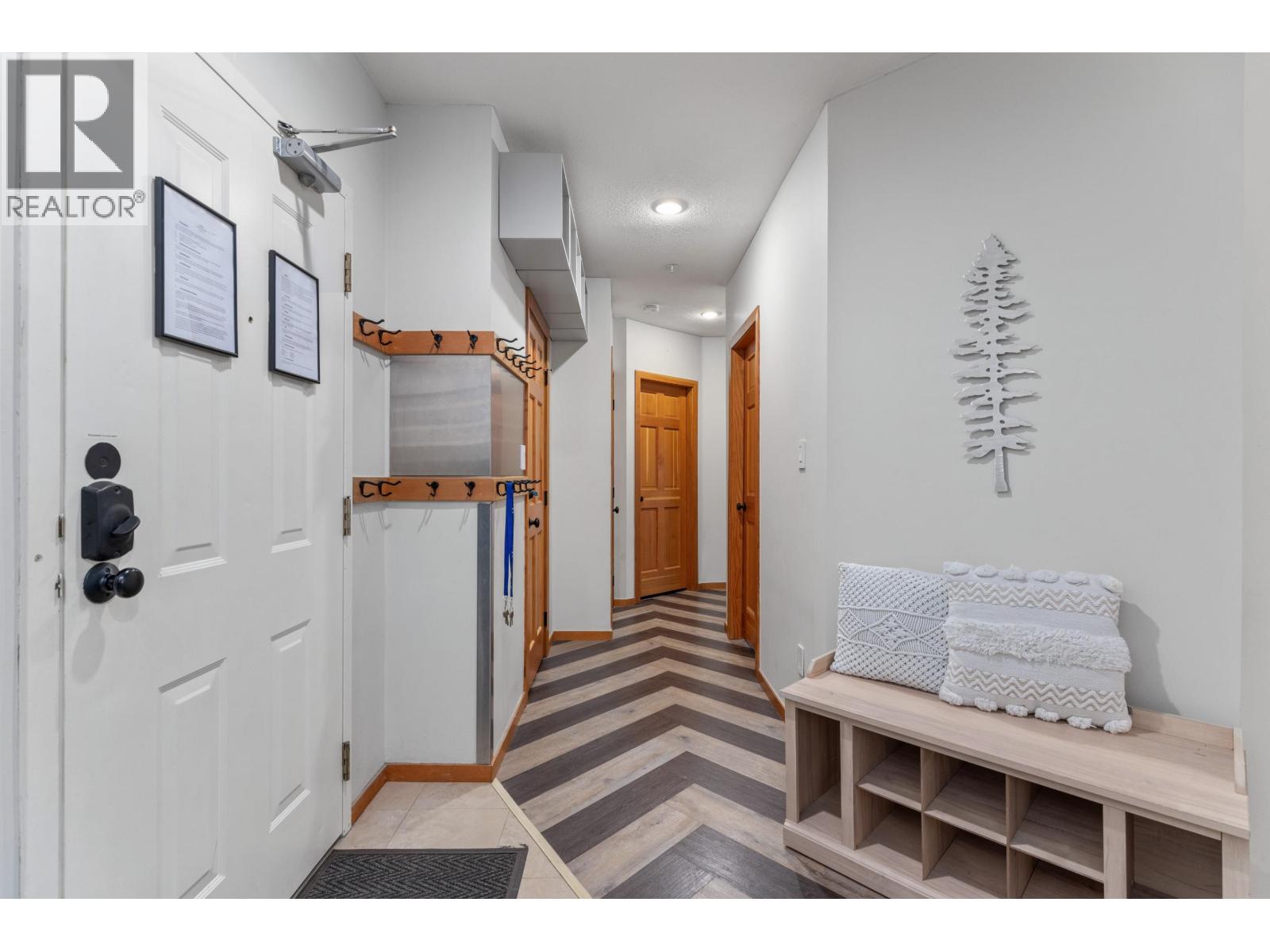 102 4821 Spearhead Drive, Whistler, British Columbia  V8E 1E8 - Photo 12 - R3174000