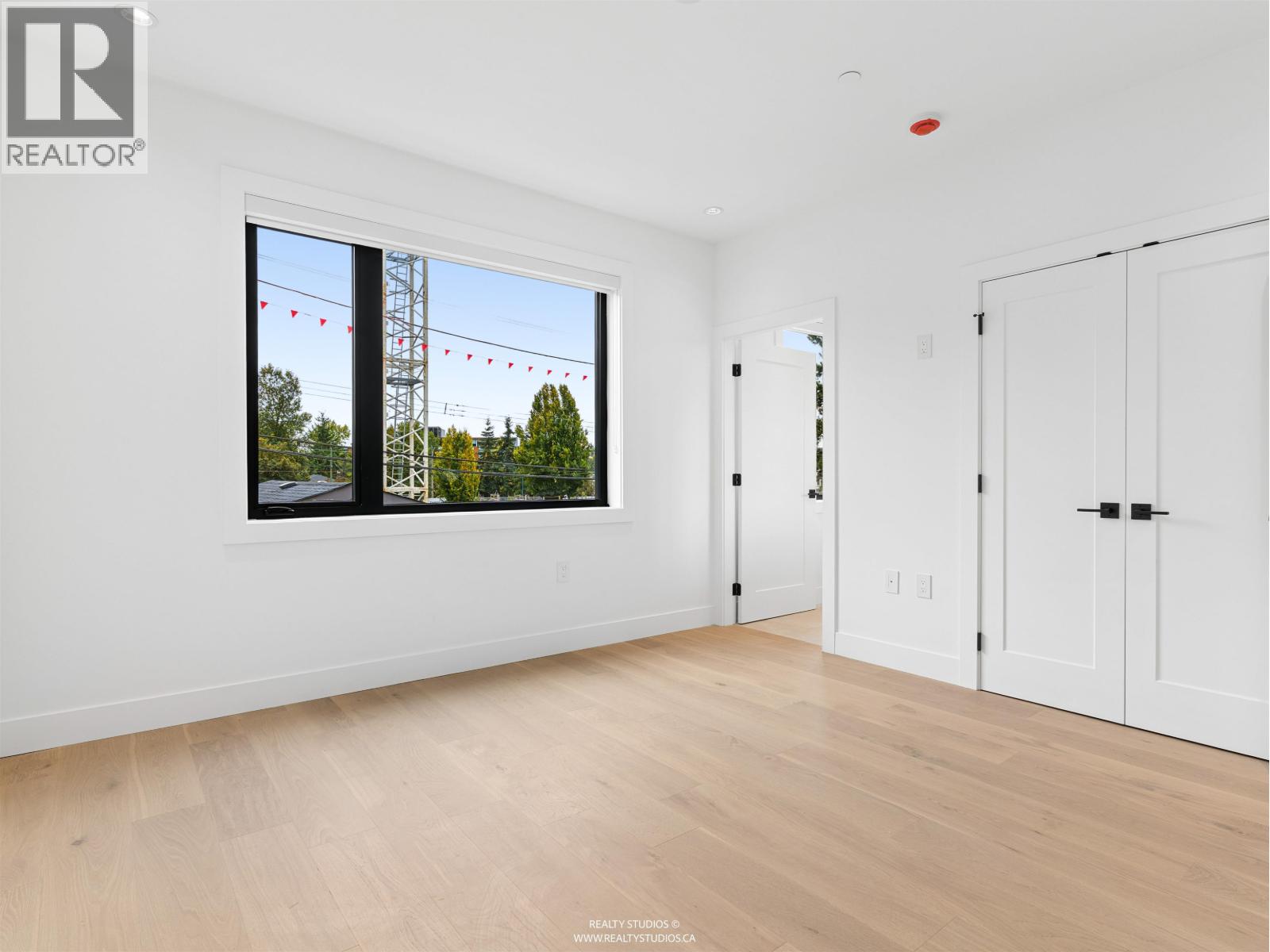 2 1986 E 8th Avenue, Vancouver, British Columbia  V5N 1V1 - Photo 15 - R3173881