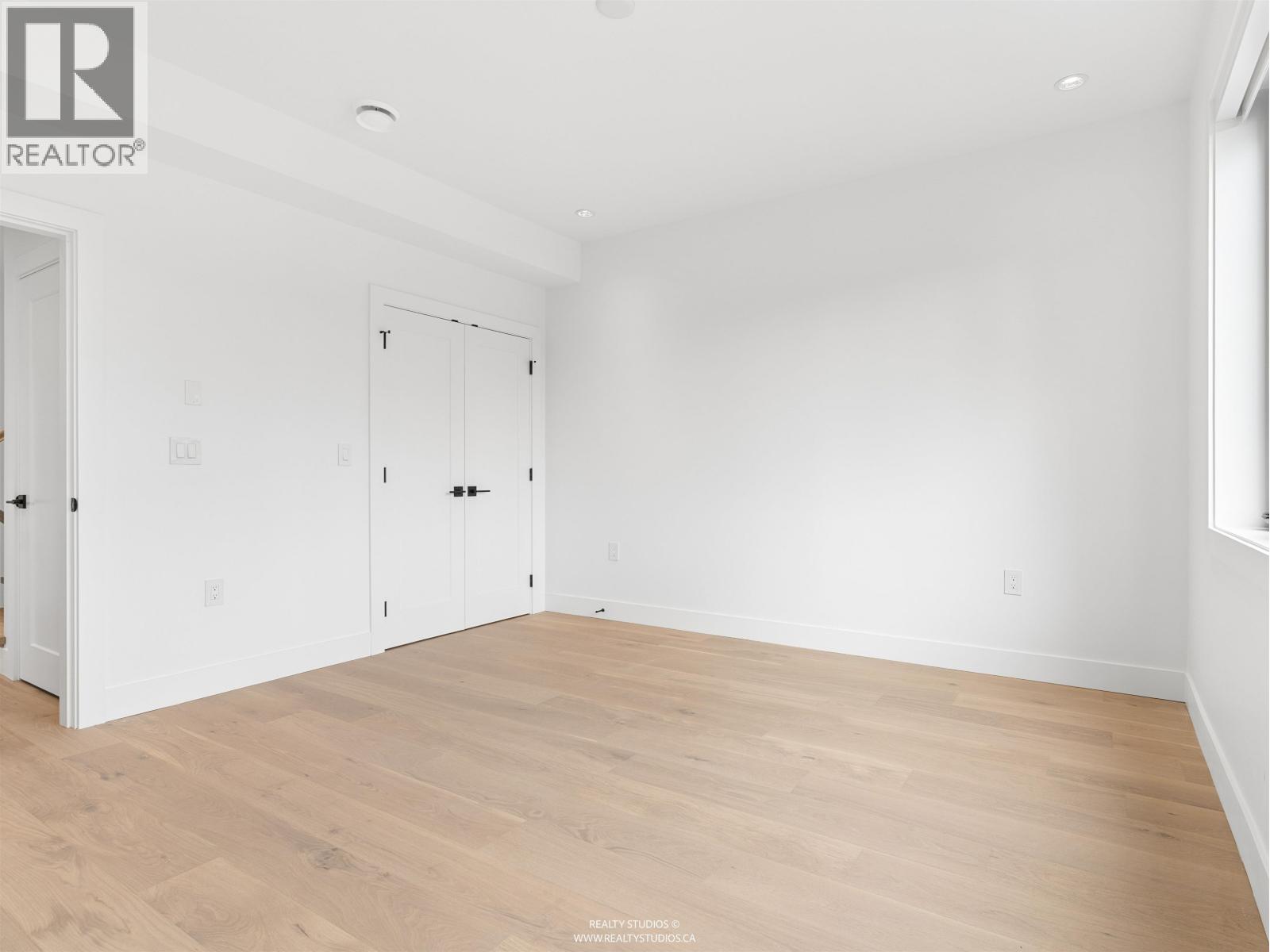 2 1986 E 8th Avenue, Vancouver, British Columbia  V5N 1V1 - Photo 14 - R3173881