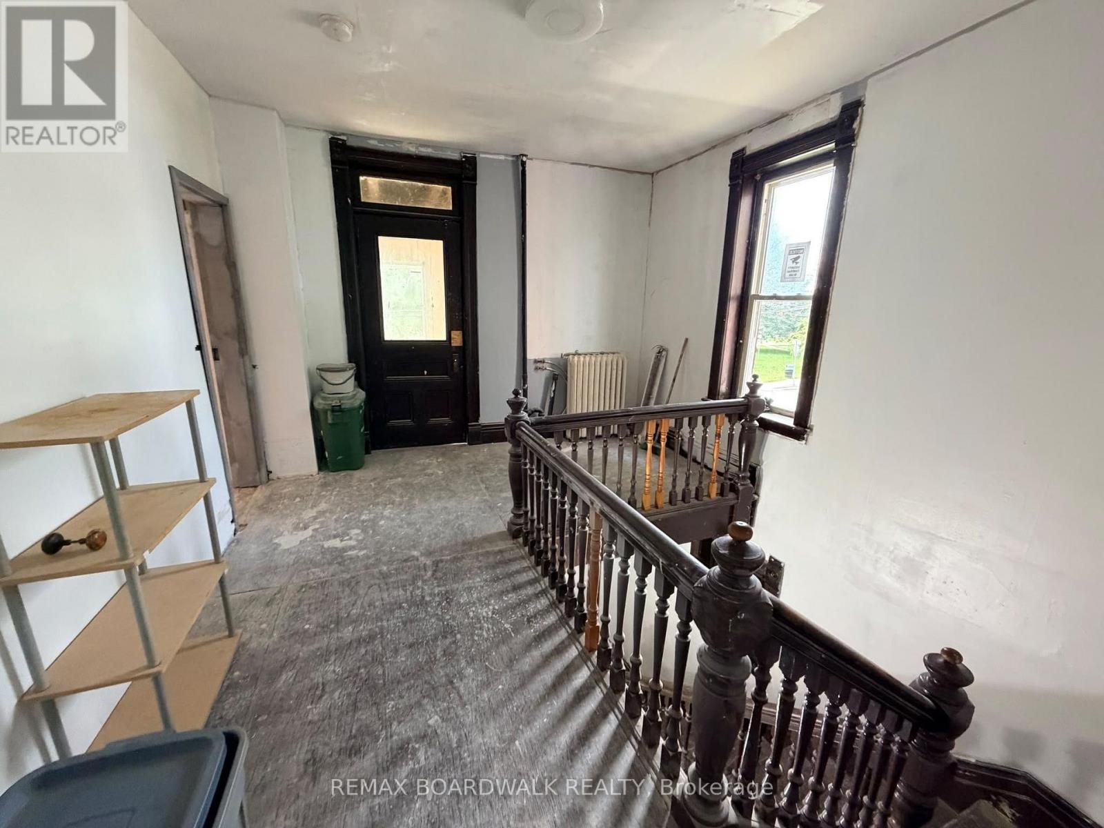 205 First Street E, Cornwall, Ontario  K6H 1K9 - Photo 3 - X13879088
